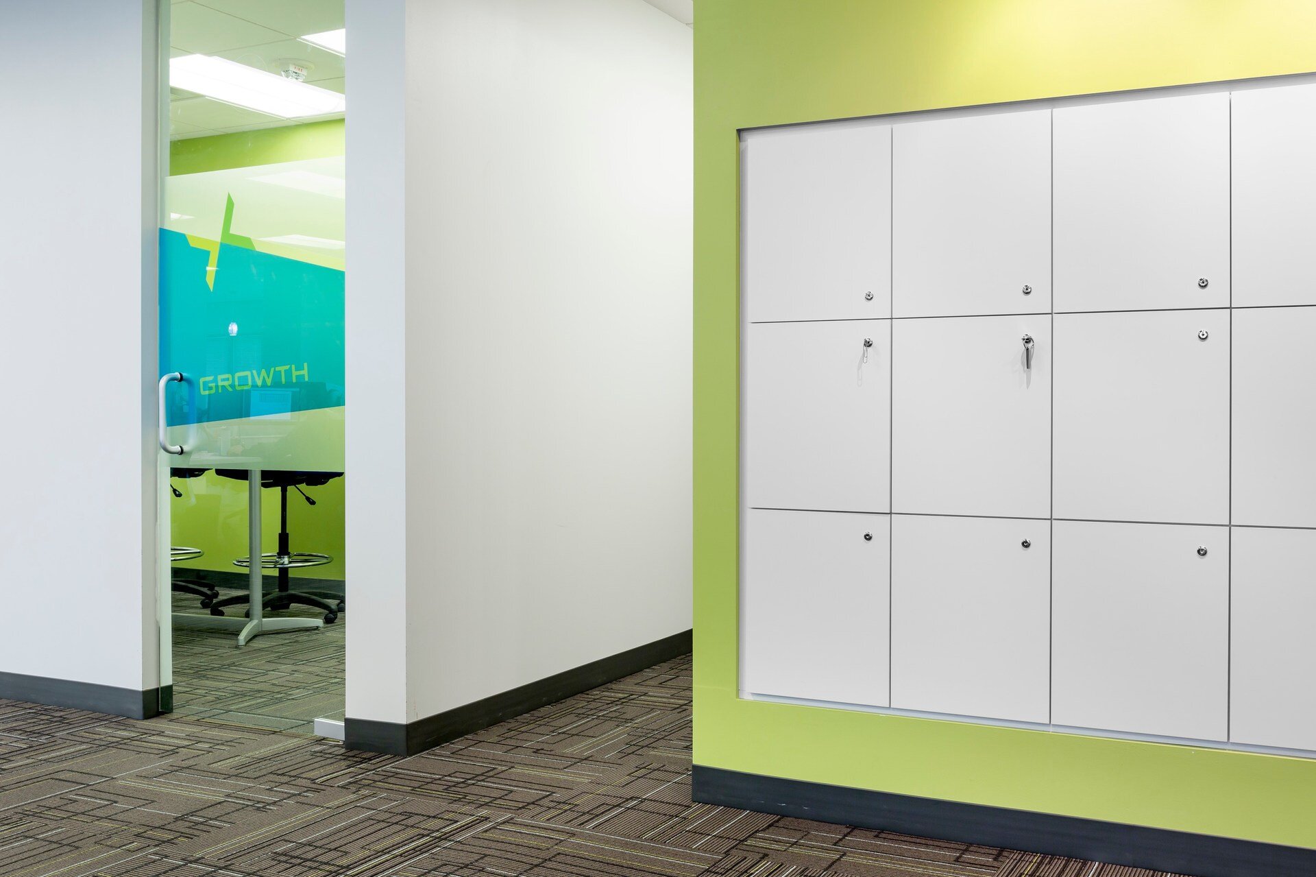 hcm-architects-faithful-gould-office-space-design-lockers-1920x1920.jpeg