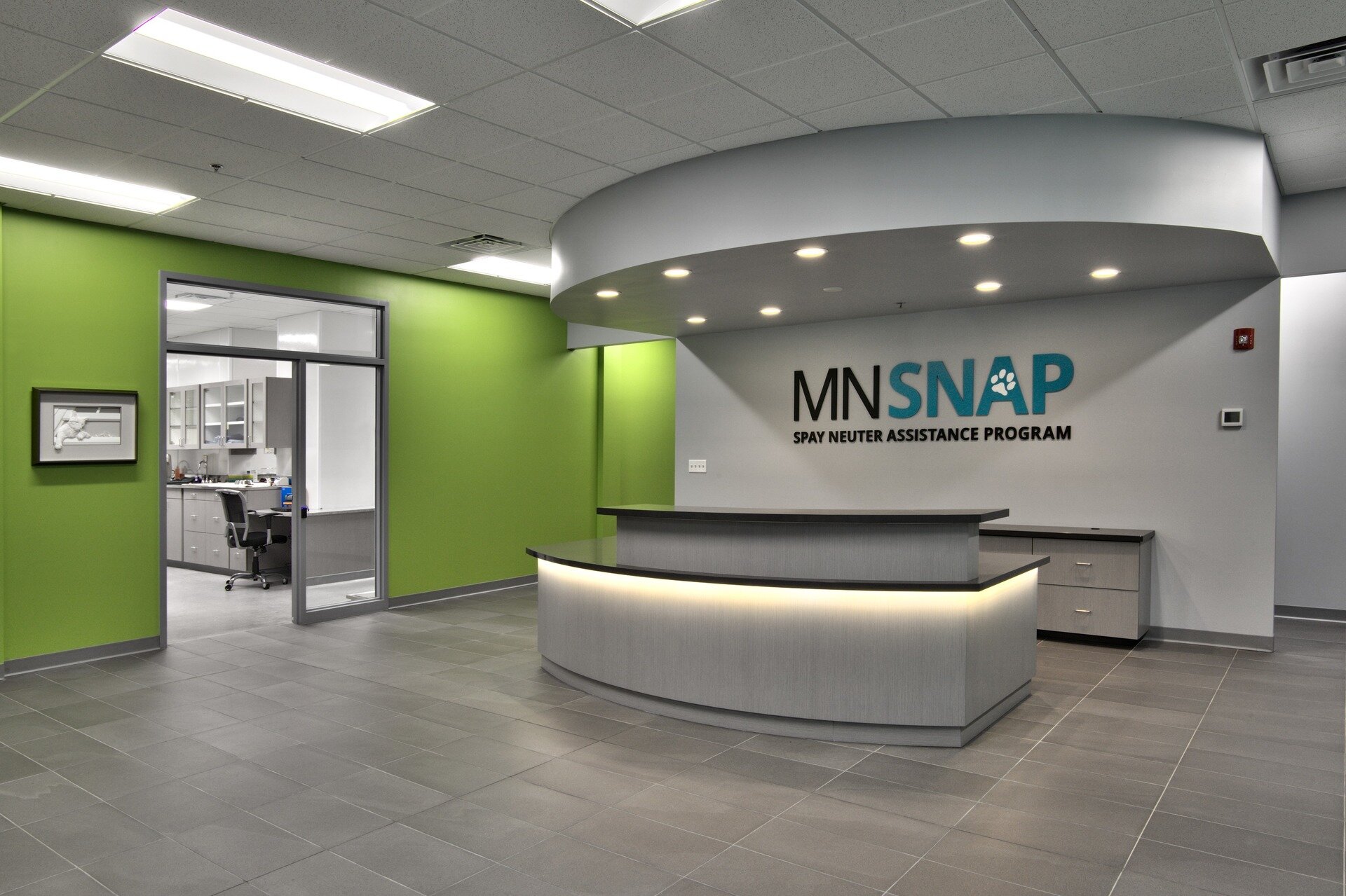 hcm-architects-mn-snap-minneapolis-minnesota-hagen-christensen-mcilwain-architects-interior-reception-area-1920x1920.jpeg