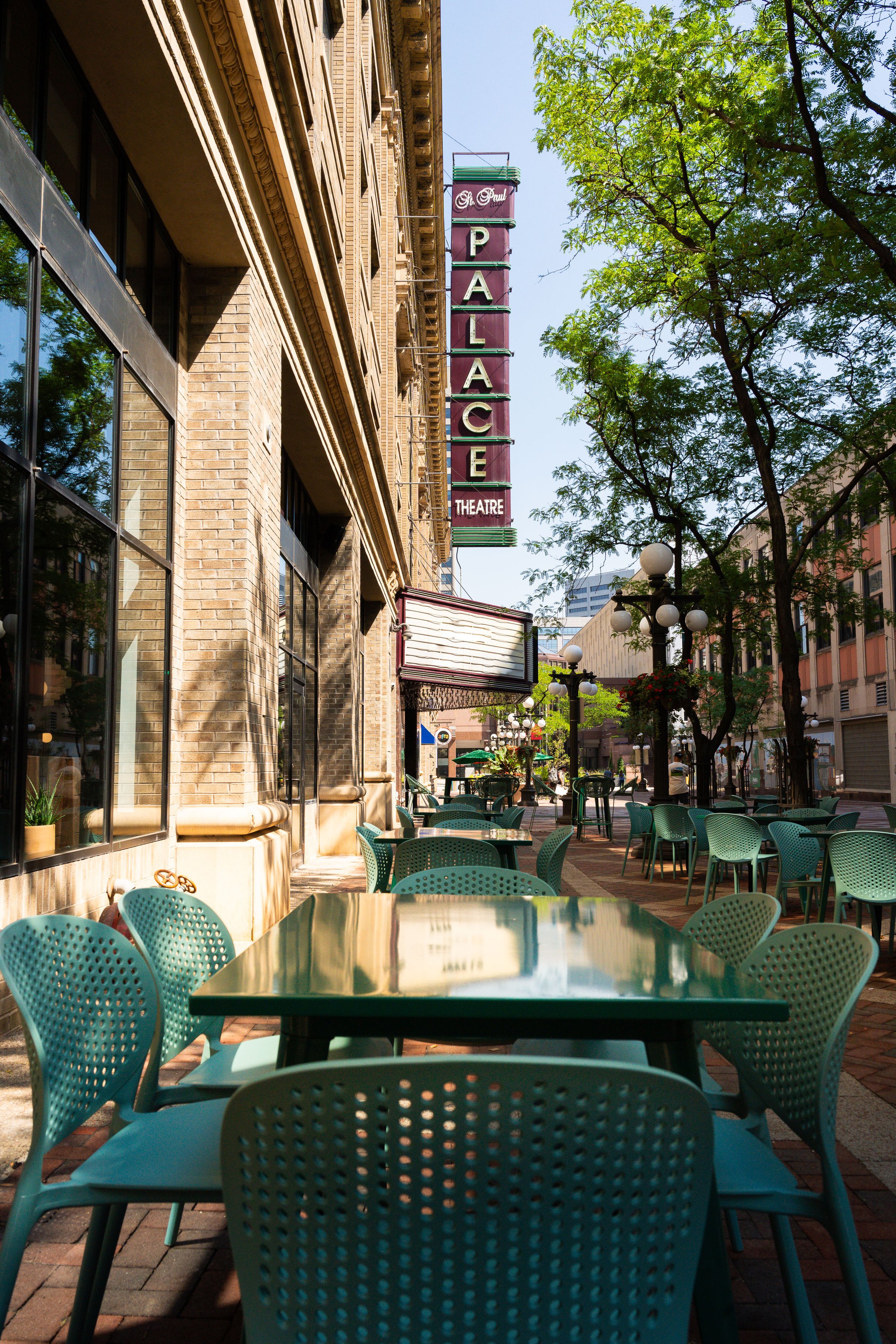 2023-08-22 Wrestaurant at the Palace-Dining Room-Bar-Exterior-Darin Kamnetz-104.jpg