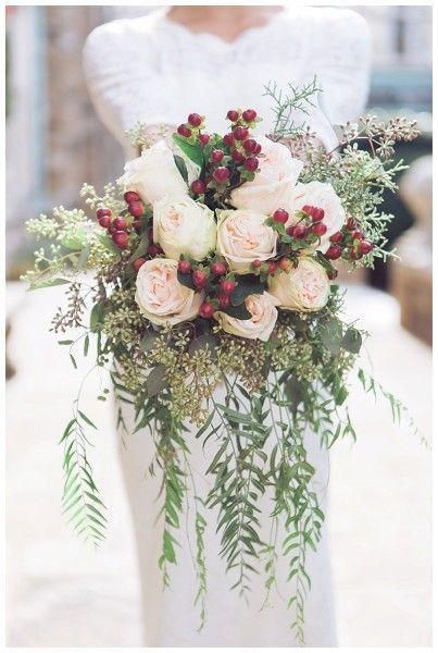   Photo by  Sarah Sidwell Photography &nbsp;via  boho-weddings.com   