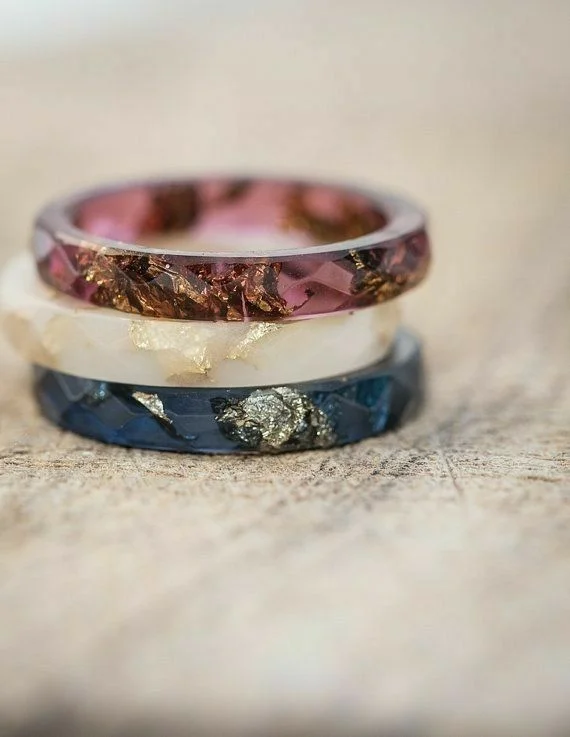 red white and blue rings