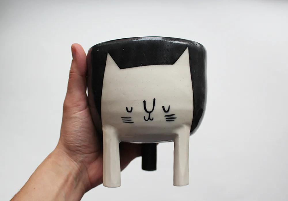 largeblackcatplanter1.jpg