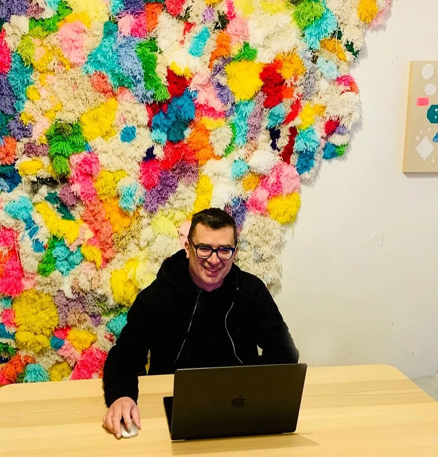 SEEKING OFFICE MATE_ This could be you! Do you wish you had a full or part&ndash;time office in Uptown Kingston with cutest Zoom backdrop ever? Let/s talk! I/m looking for a creative co&ndash;worker who seeks cheap rent/ free internet and good compan