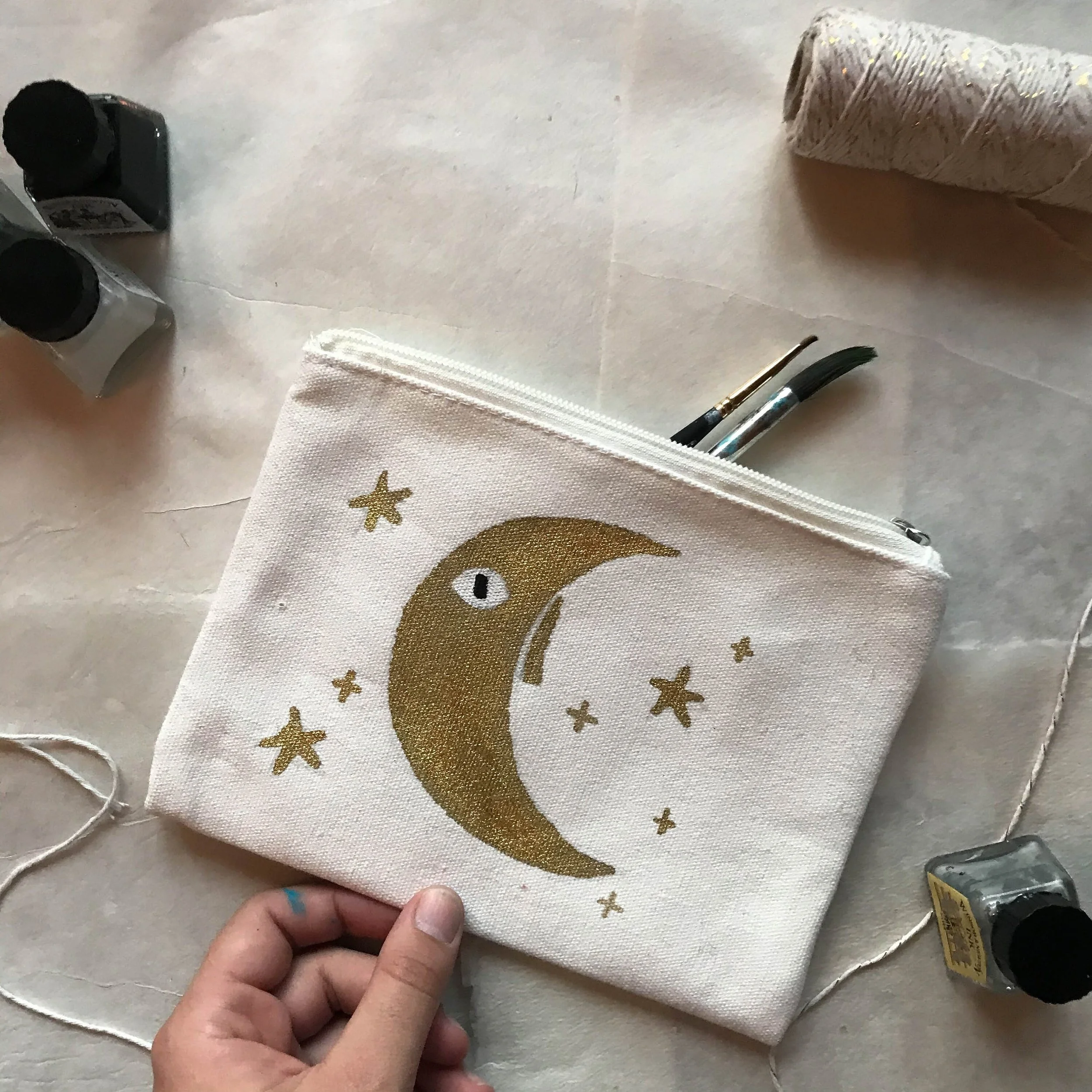 https://i.etsystatic.com/12118282/r/il/85c2d7/2068727036/il_fullxfull.2068727036_nizk.jpg