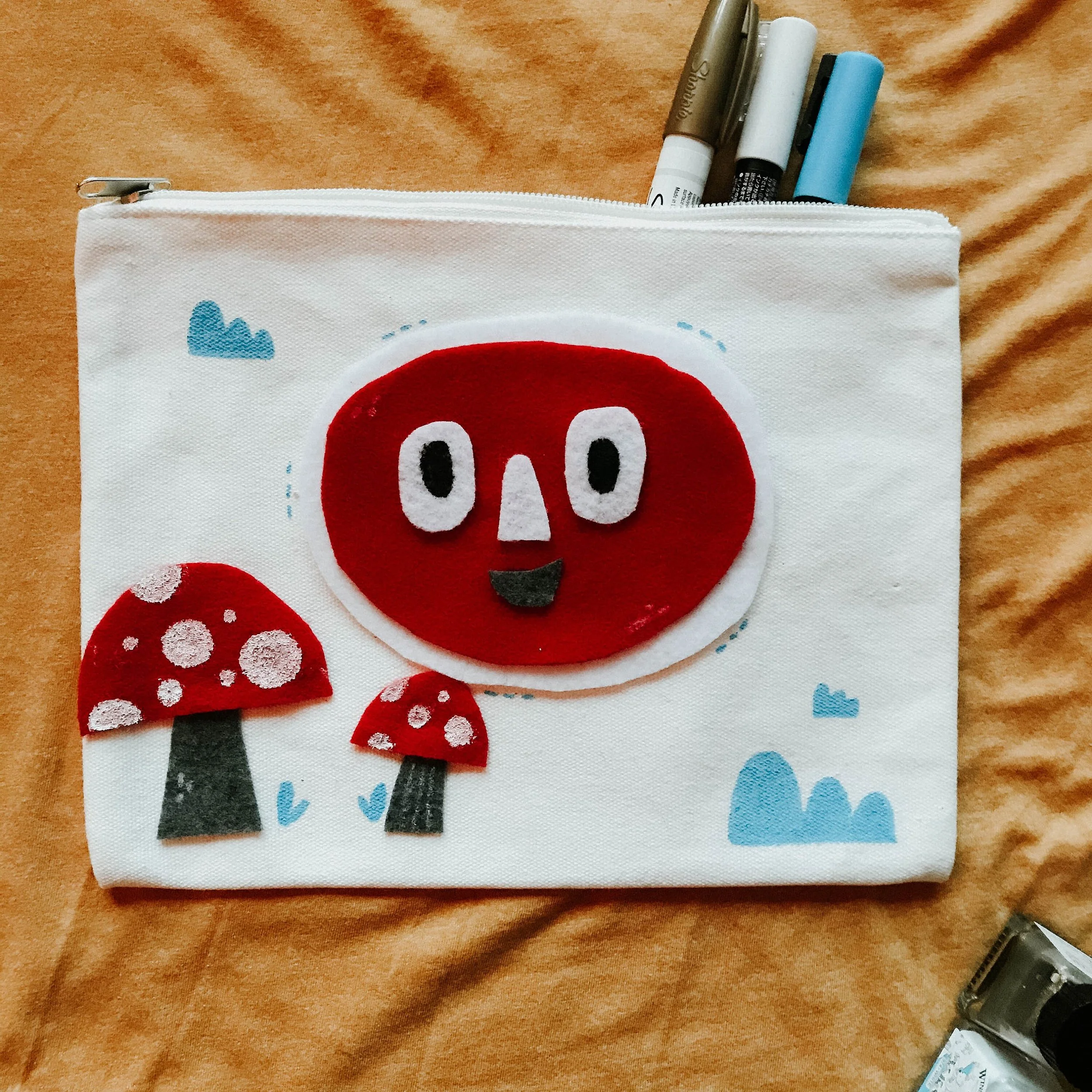 https://i.etsystatic.com/12118282/r/il/378797/2068723640/il_fullxfull.2068723640_jh9x.jpg