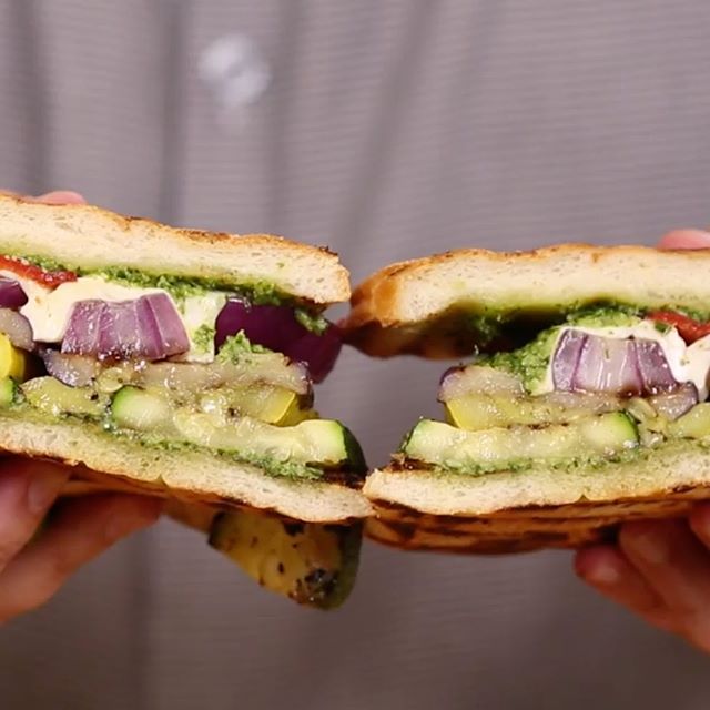 Who says veggie sandwiches has to be boring? Chef Brik is here to break all the veggie rules. 🥒🥪
-
-
-
#chefbrik #celebritychef #chefstagram #dishoftheday #yougottaeatthis #feastagram #mouthwateringfood #yougottaeatthis