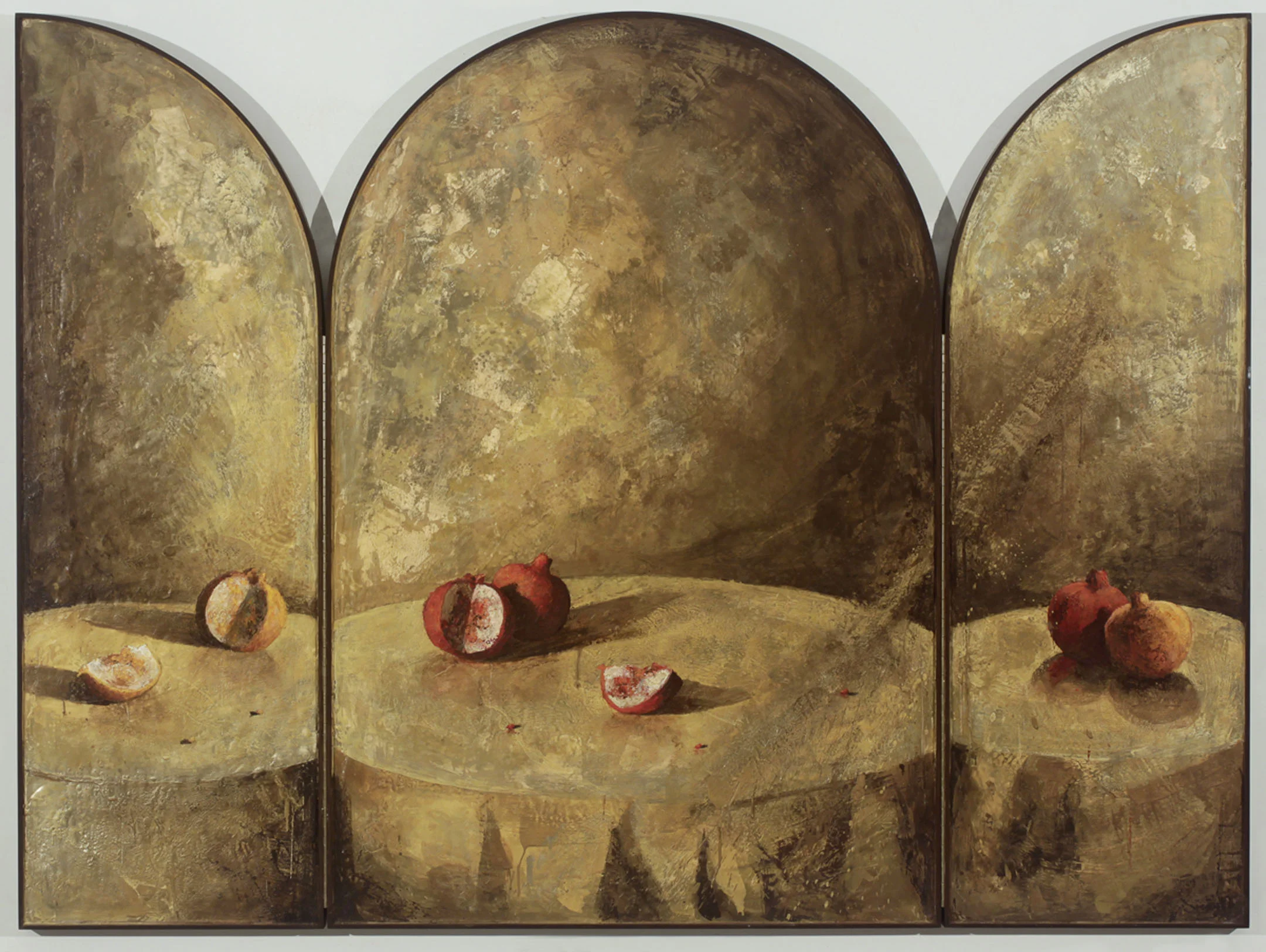 Le temple secret (open), encaustic & gold leaf on panel, 48.5 x 65.5 in.