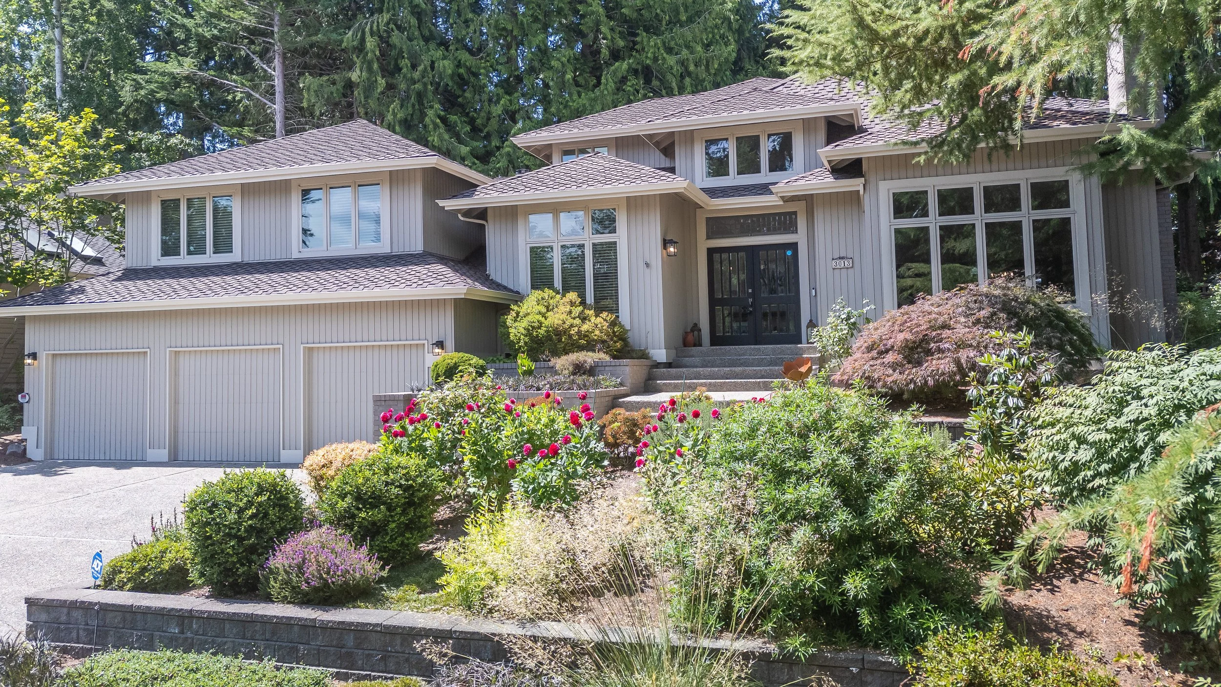 Fabulous 4-Bedroom Home in The Crest