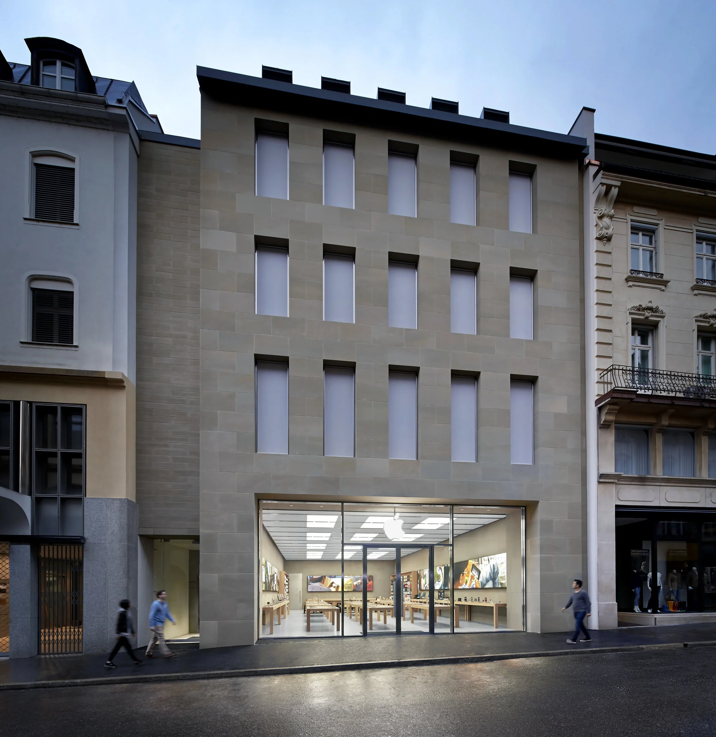 Apple_Freie Strasse_Basel_002_.jpg