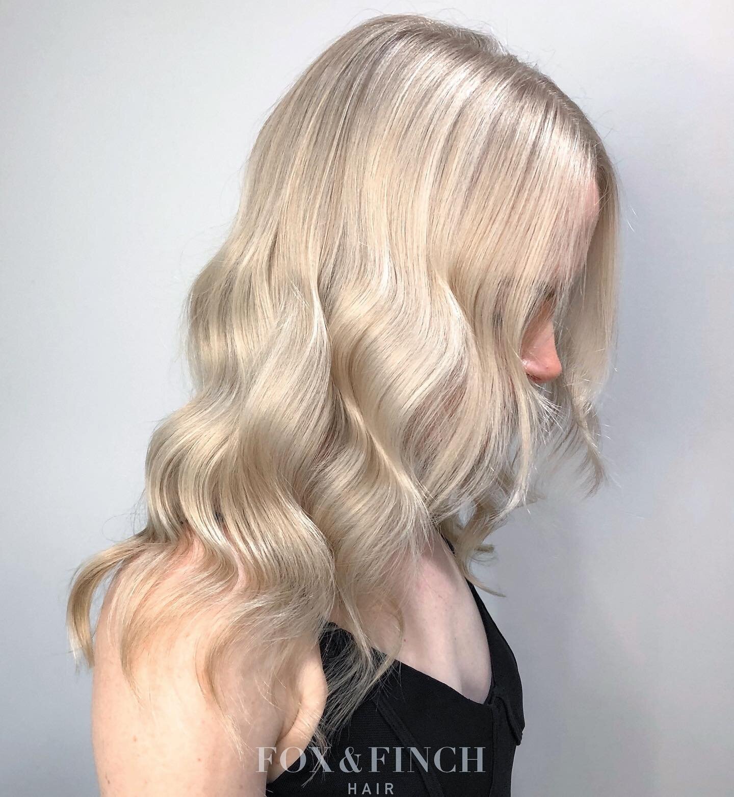 Soft creamy blonde.

#foilmefoils #keunecolor #keune #sunshinecoast #caloundra #sunshinecoasthairdresser #sunshinecoasthair #sunshinecoasthairsalon #sunshinecoasthairstylist #caloundrahairdresser #caloundrahairsalon #caloundrahair #caloundrahairstyli
