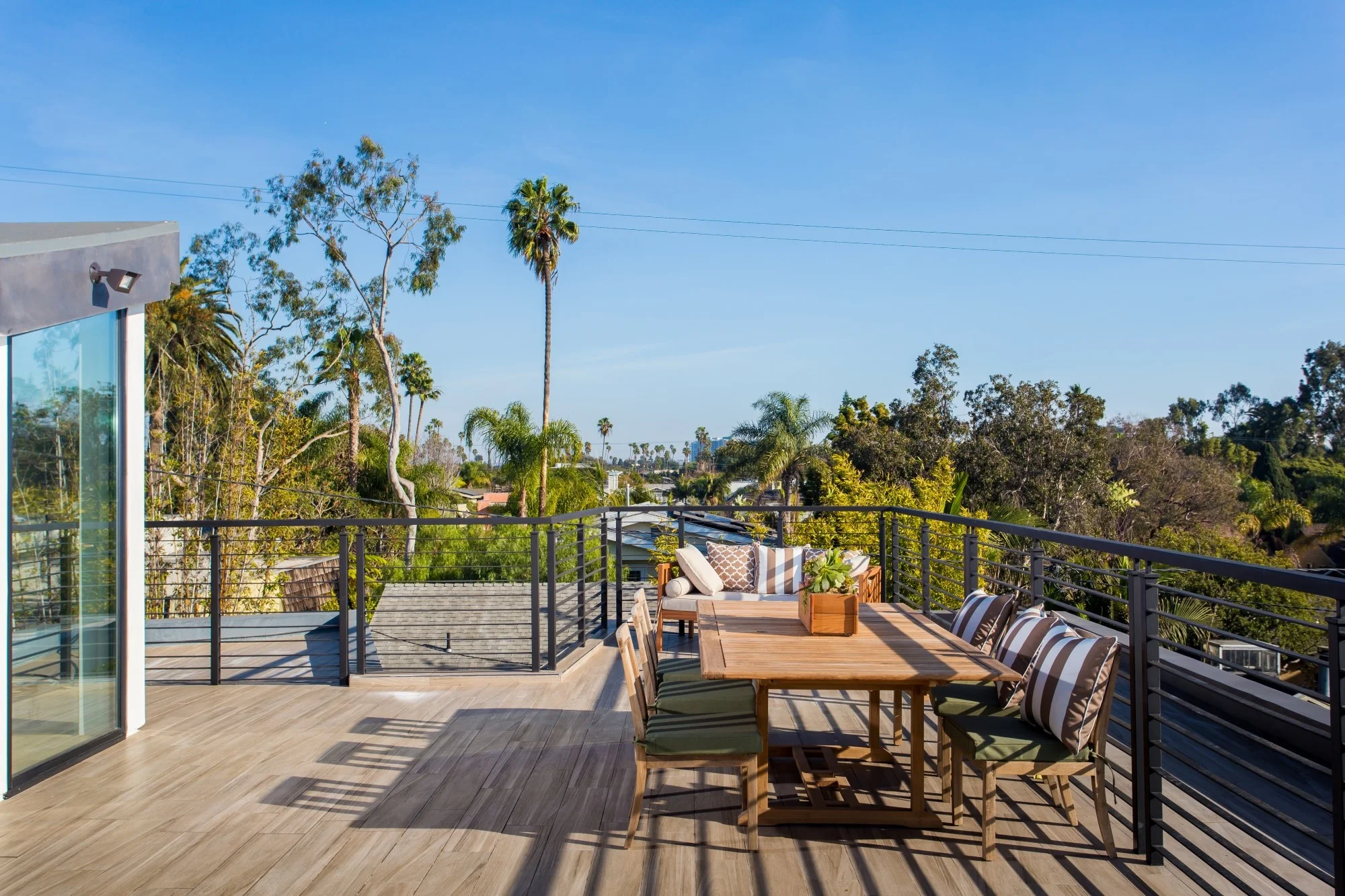 752California_30-2000x1333.jpg
