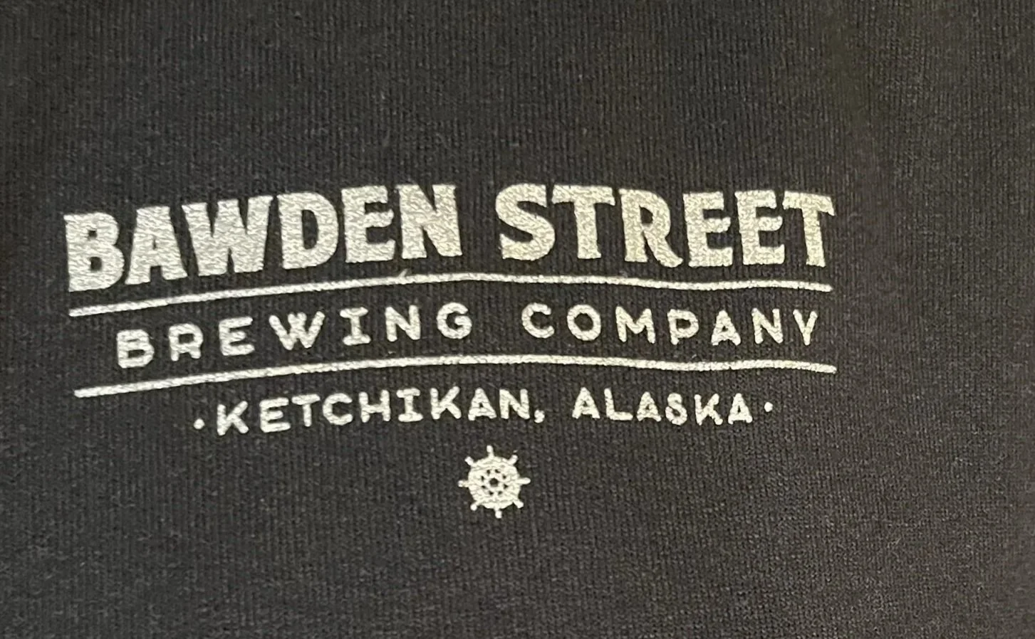 Sweatshirt+Logo.jpg