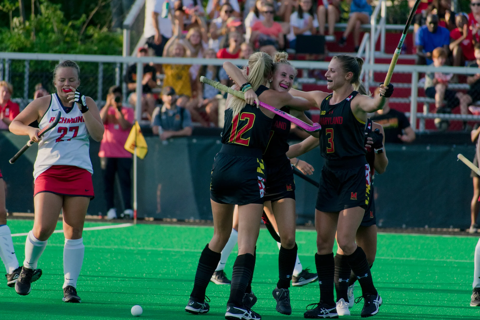 Behind Donnelly and Greenwalt, No. 2 Terps win convincingly over Richmond, 5-1