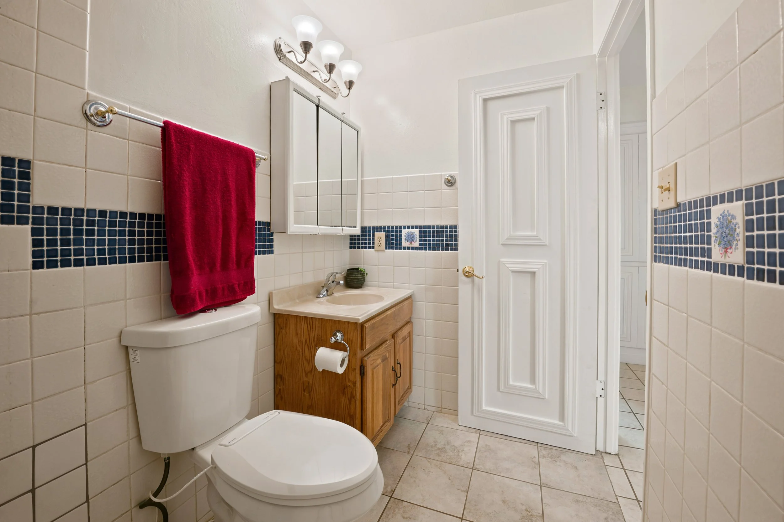 306 Winchester St_017.jpg