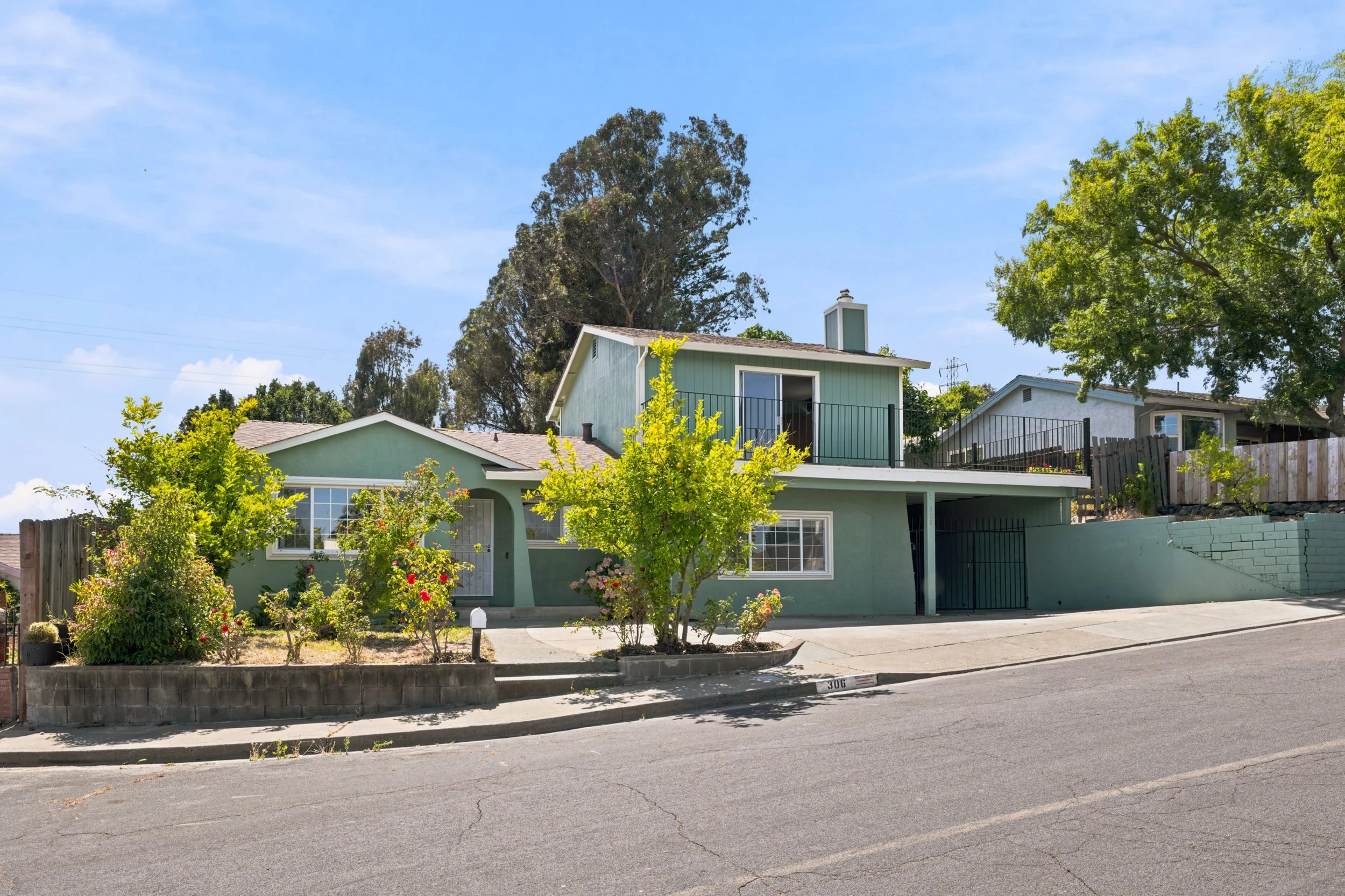 306 Winchester St_006.jpg