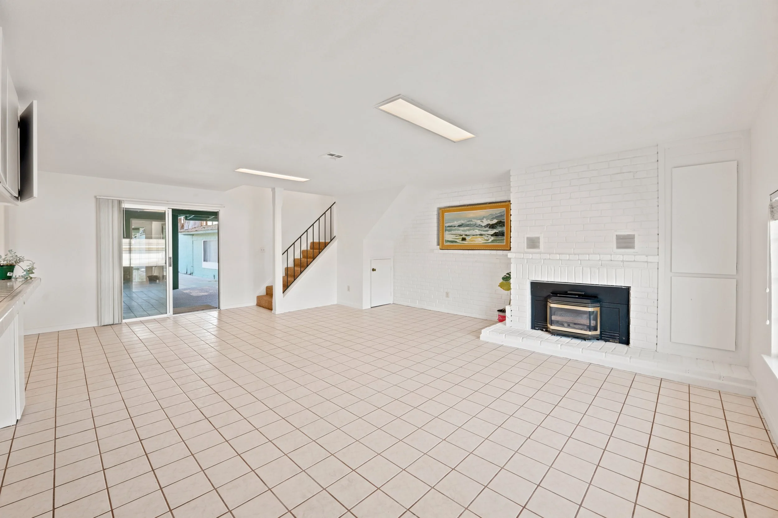 306 Winchester St_055.jpg