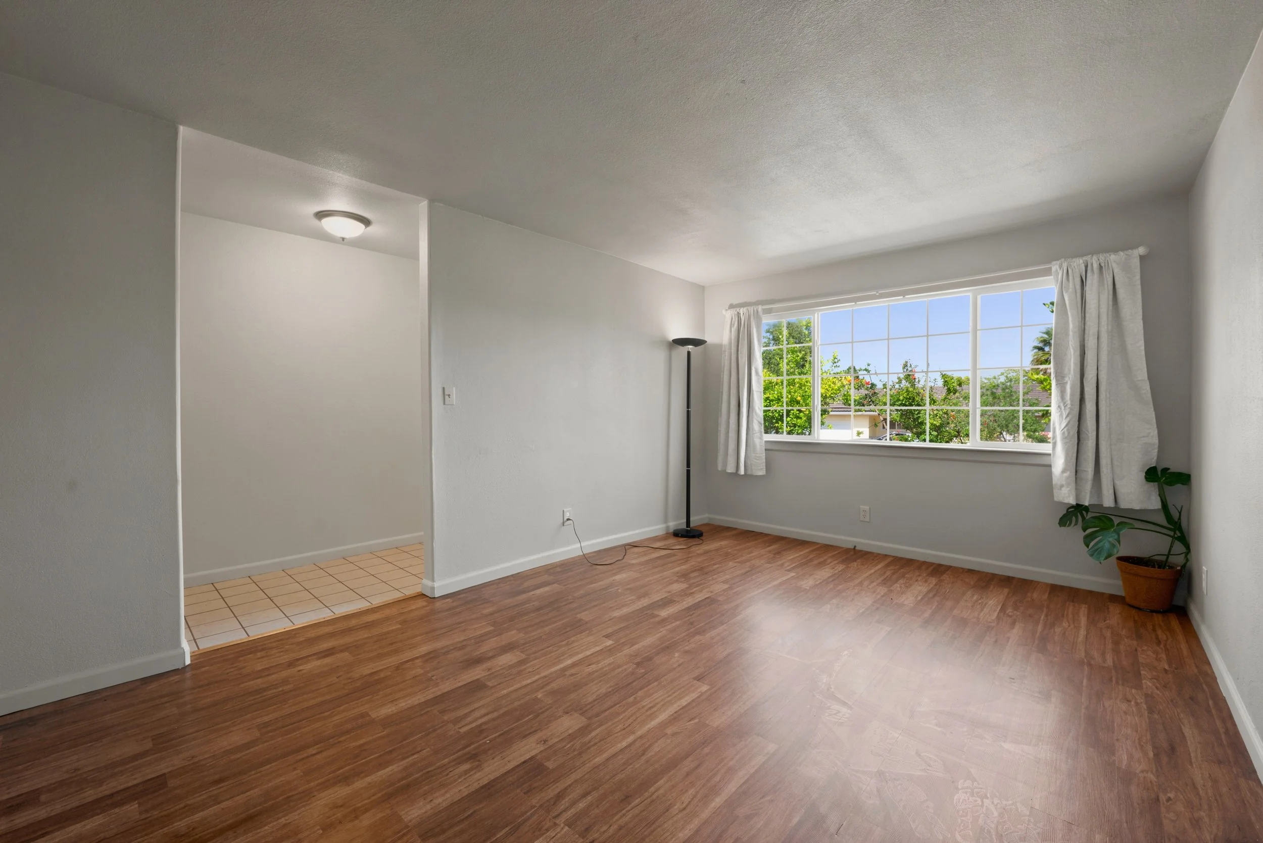 306 Winchester St_011.jpg