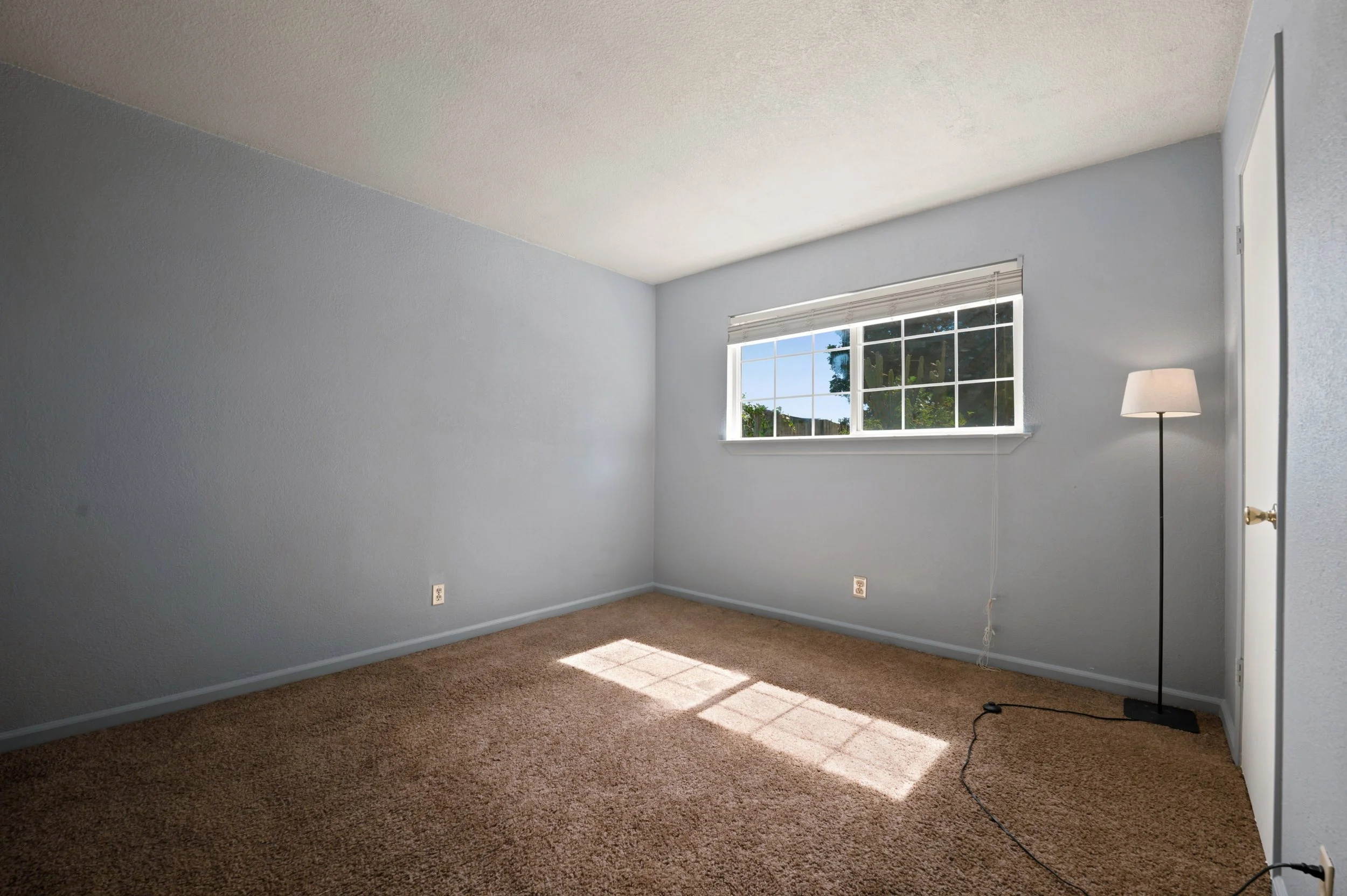 306 Winchester St_018.jpg