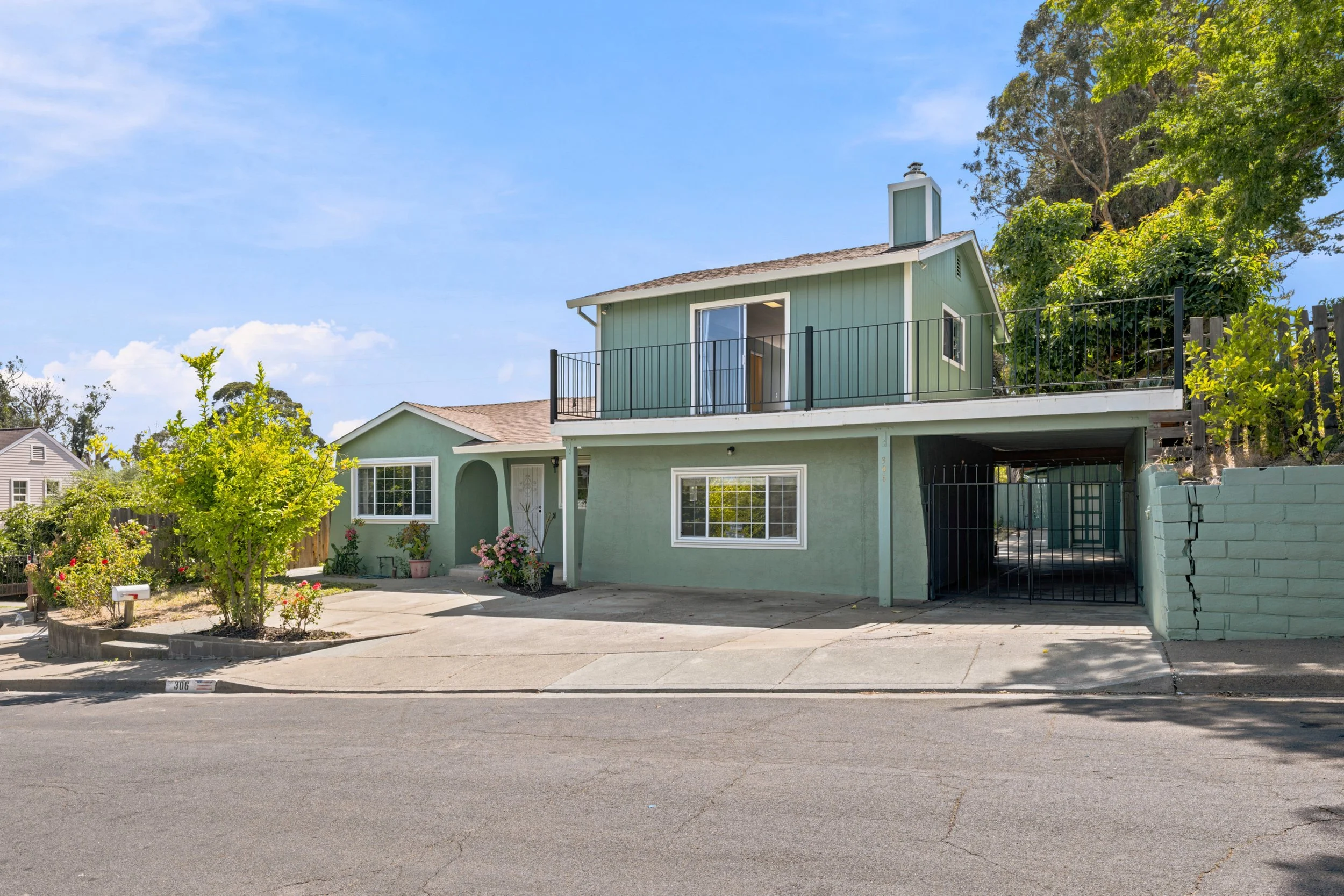 306 Winchester St_005.jpg