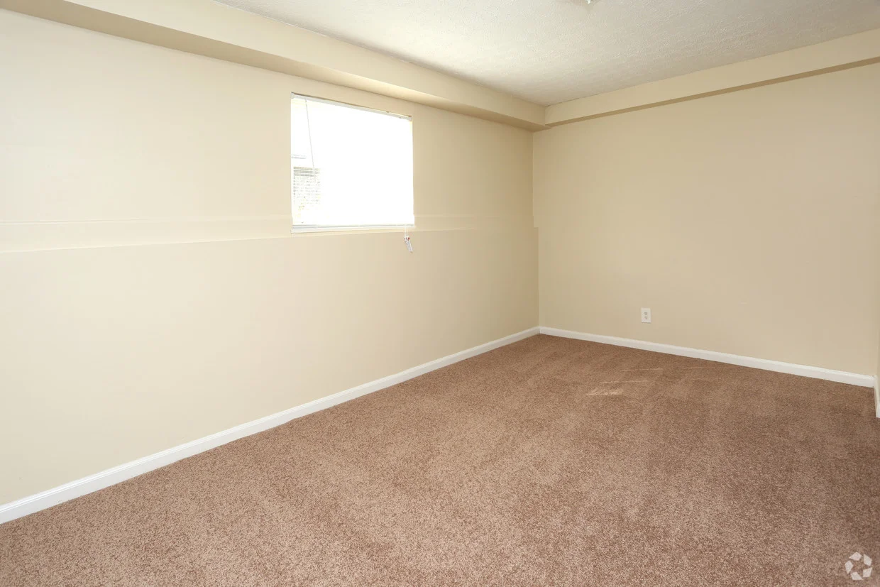 king-solomon-jeffersonville-in-1br-1ba---680-sf---bedroom.jpg