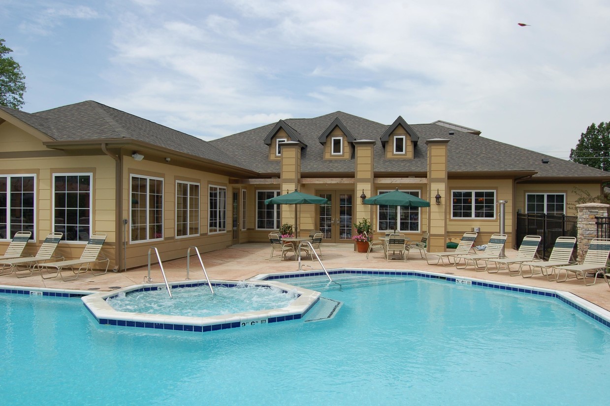 st-joe-place-fort-wayne-in-building-photo .jpg