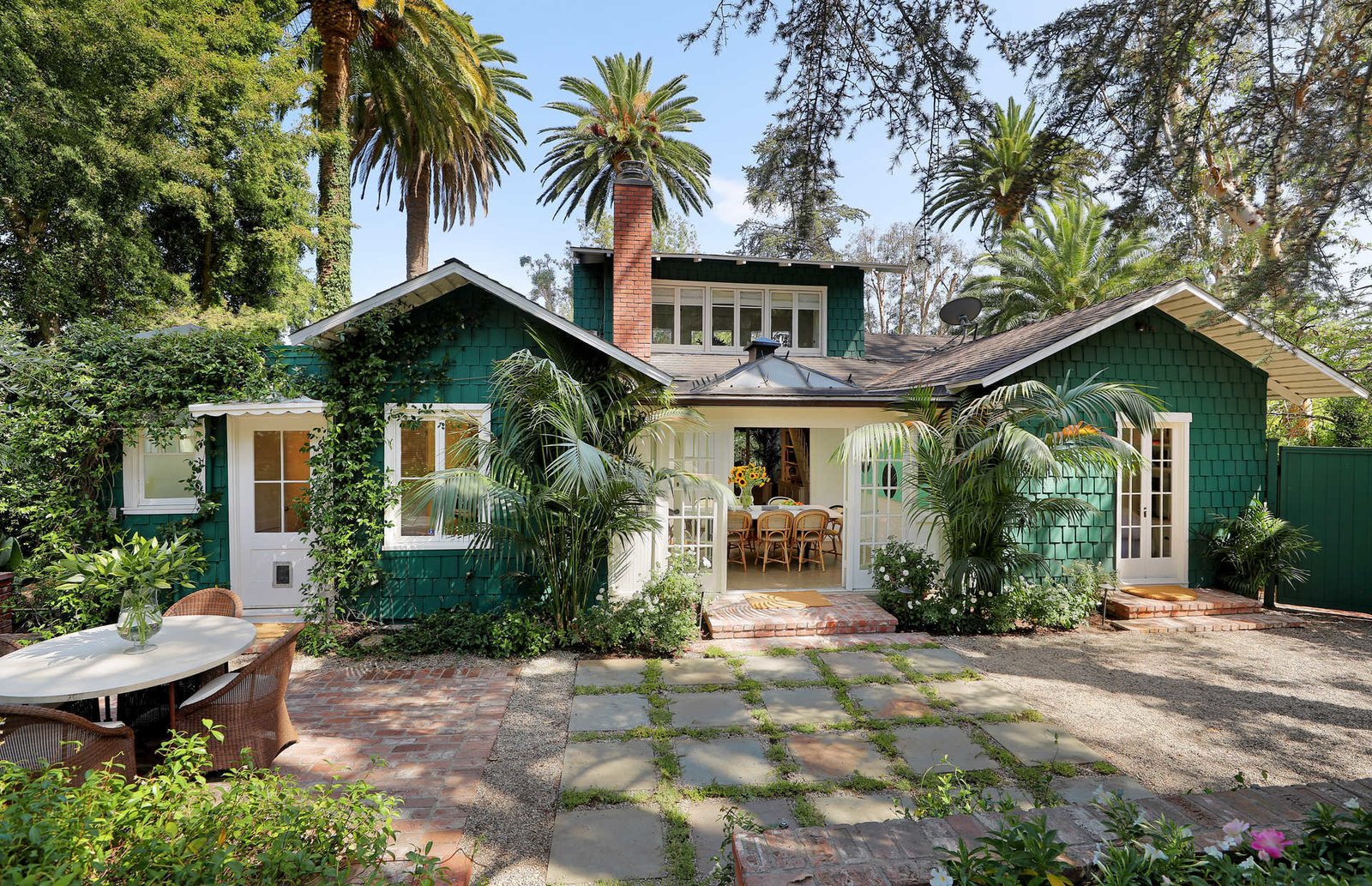 the-110-year-old-california-craftsman-bungalow-is-at-once-rich-in-history-and-entirely-suited-to-todays-discerning-tastes.jpg