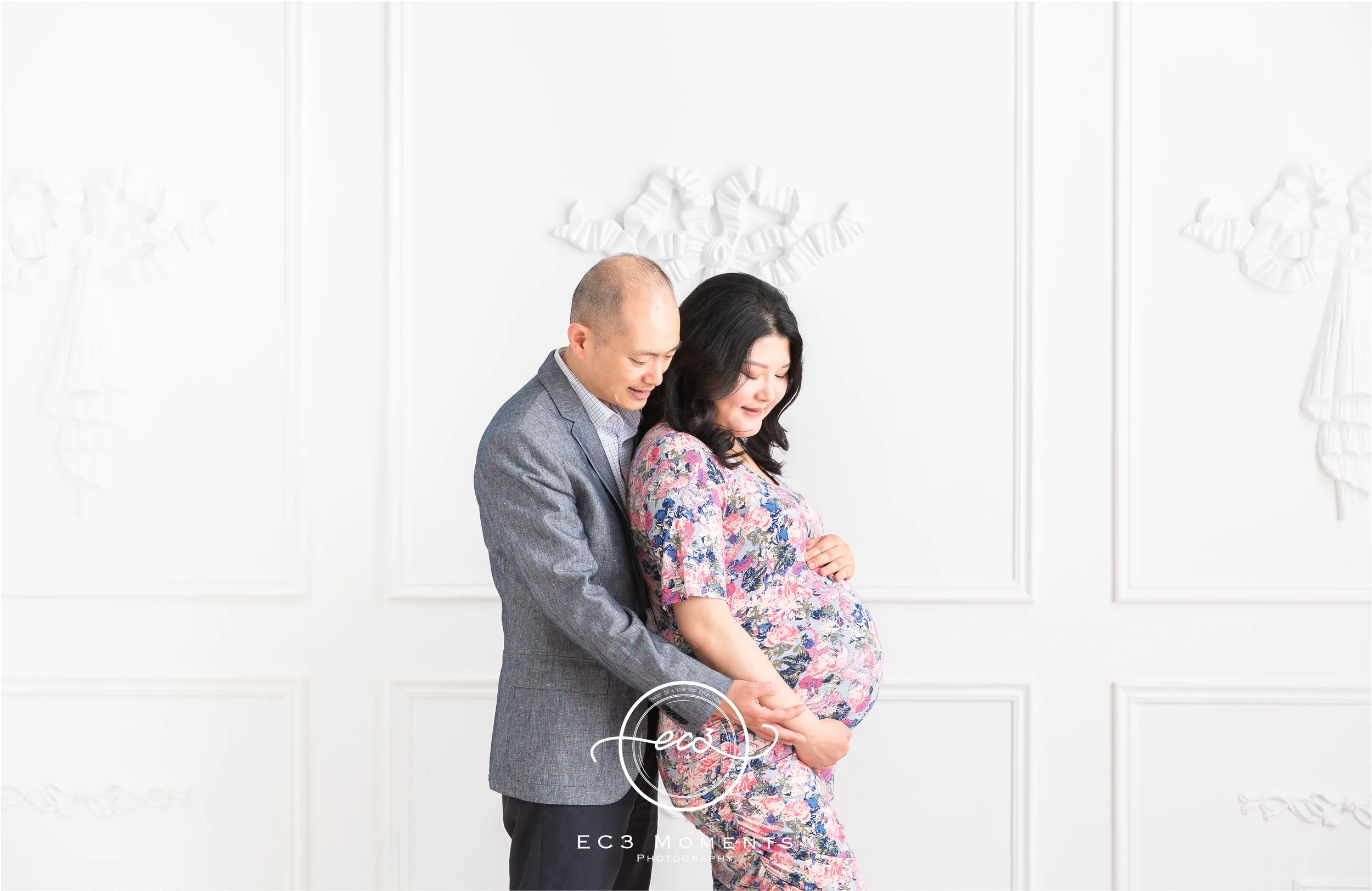 Maple & Bryant Mint Room Studios Floral Maternity Session 9.jpg