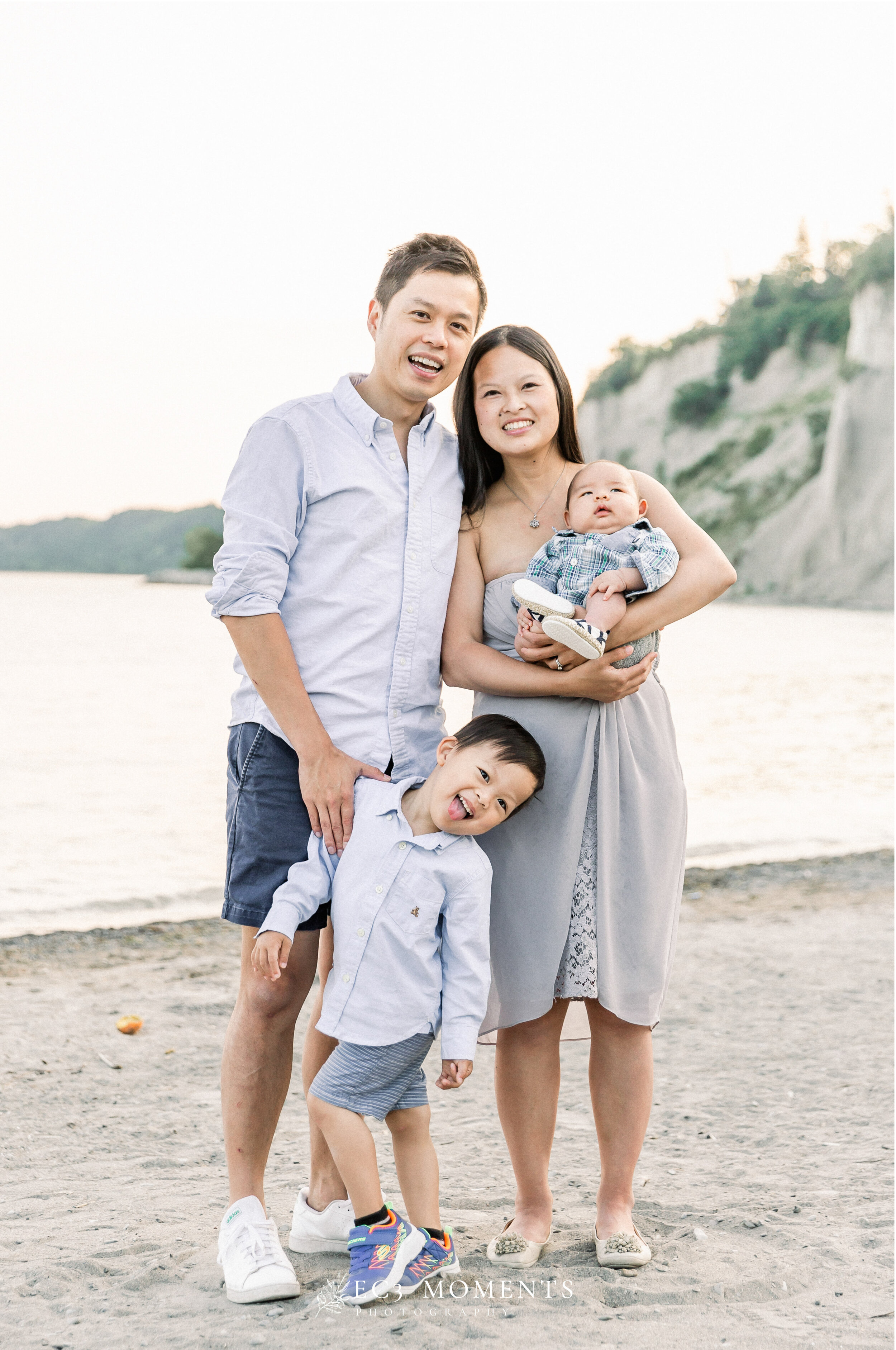 Scarborough Bluffs Family Session 3.jpg