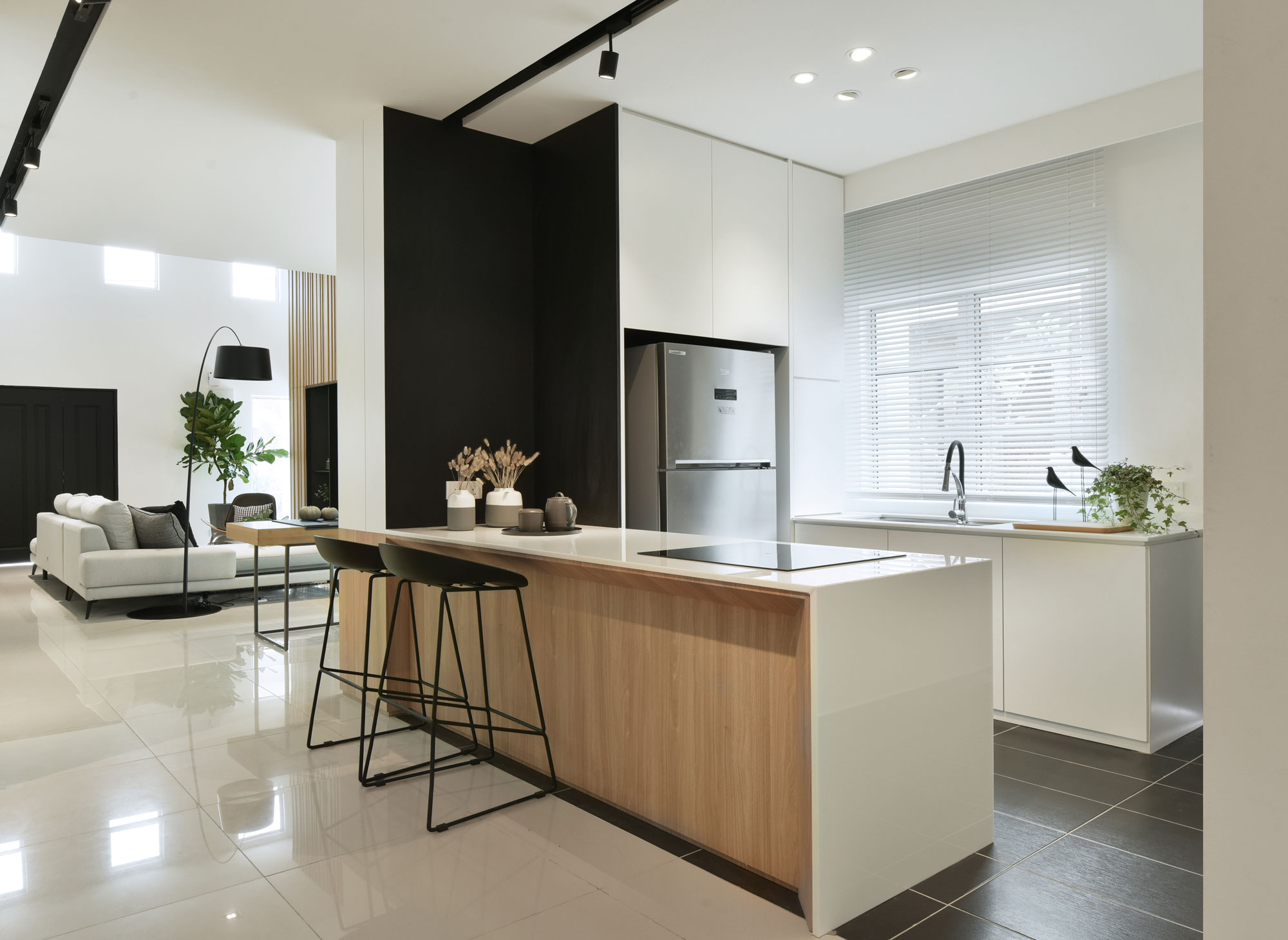 08-Kitchen.jpg