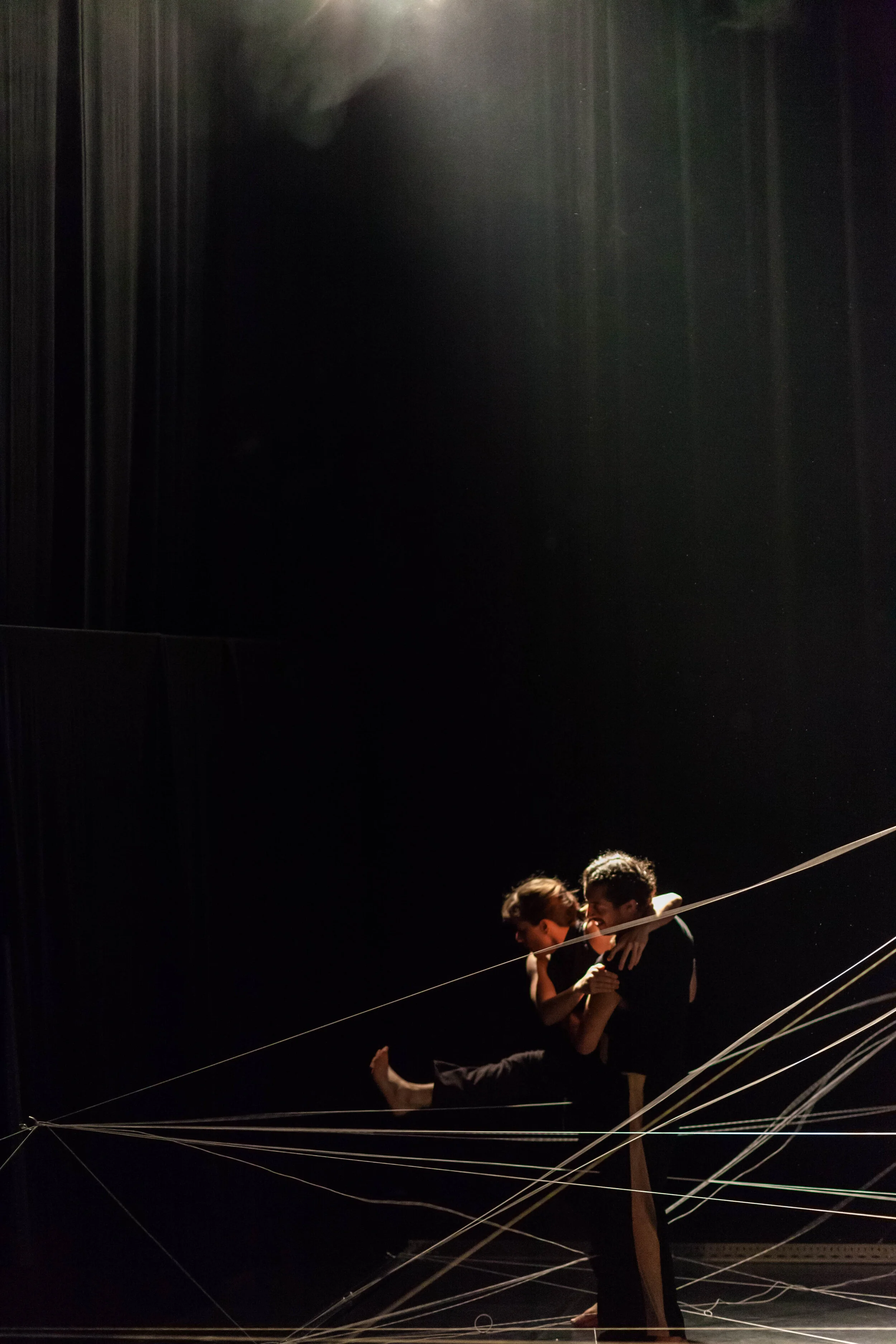  n-e-t-w-o-r-k-i-n-g by animi motus Choreography by Elisabeth Kindler-Abali  Photo by Lily Roggemann 