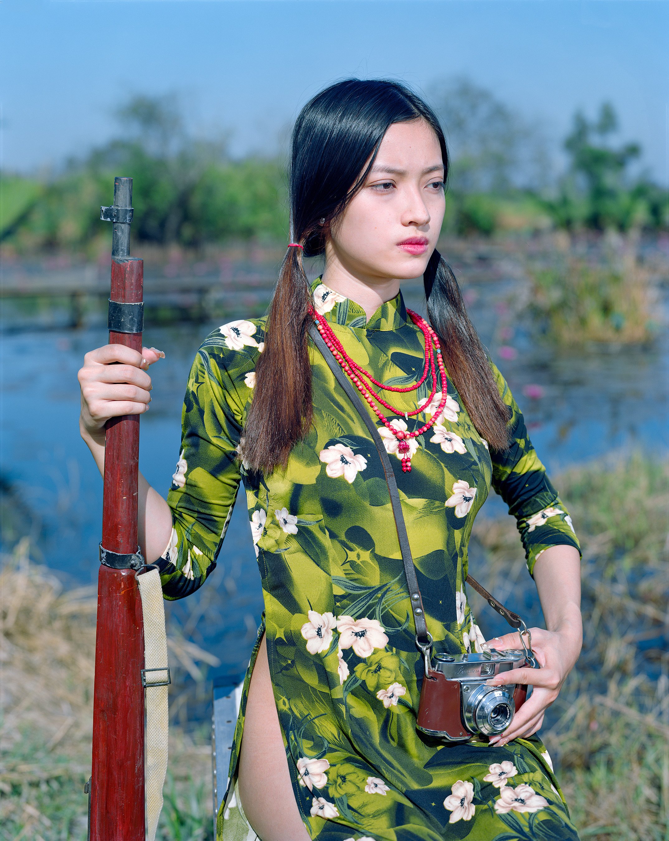   Sis{Quynh},   from the '{City of Virgins}' series. sRGB1966 (Collection de l'artiste)76.8 x 62.23 cm.(30 1/4 x 24 1/4 inch.) 