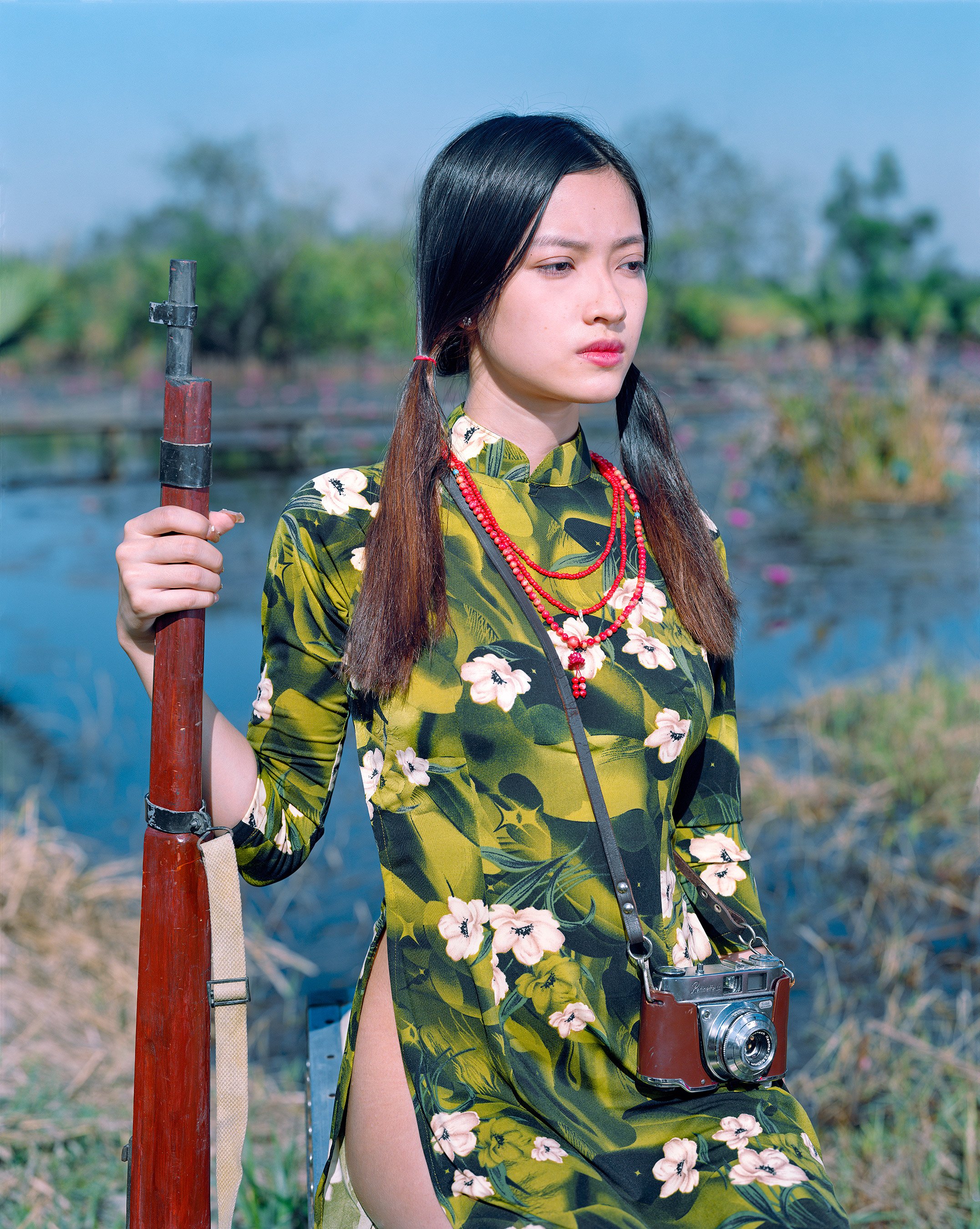   Sis{Quynh},   from the '{City of Virgins}' series. sRGB1966 (Collection de l'artiste)101.6 x 76.20 cm.(30 x 40 inch.) 