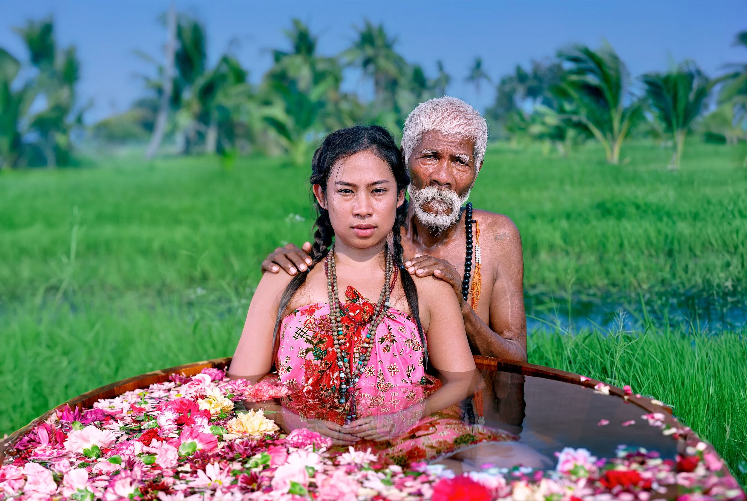 El Baño,  from the "Mas Musica Mexicana" series. Cinema HD 12-27-08 (Collection de l'artiste) 237 cm x 159.01 cm. (93 1/4 × 62 1/4 inch.)