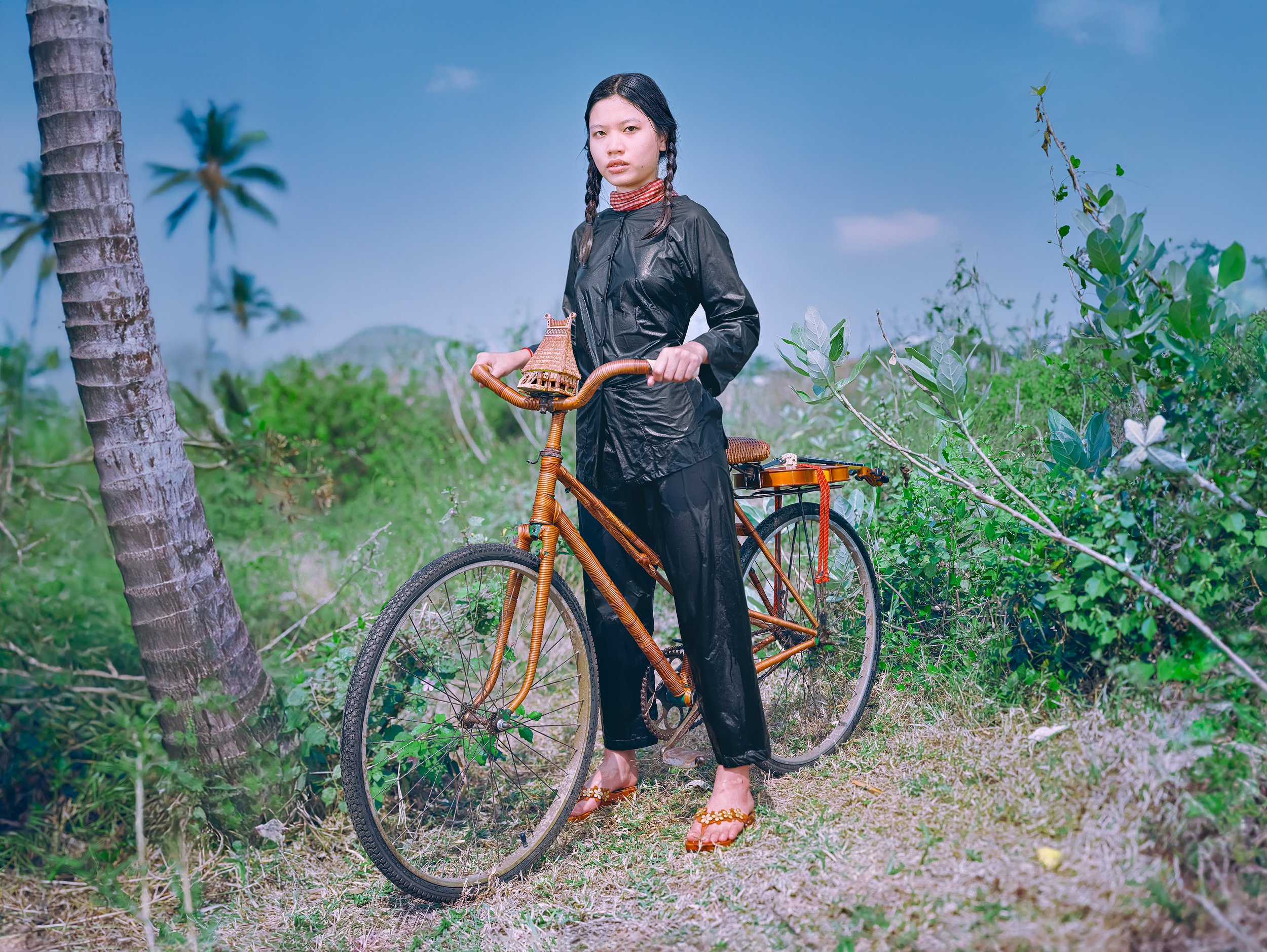 Chiến Thắng Ba Tơ II {Loan}  from the Chiến Thắng Ba Tơ series.sRGB1966 (Collection de l'artiste) 124.91 x 166.31 cm.(50 1/4 × 65 1/4 inch.)