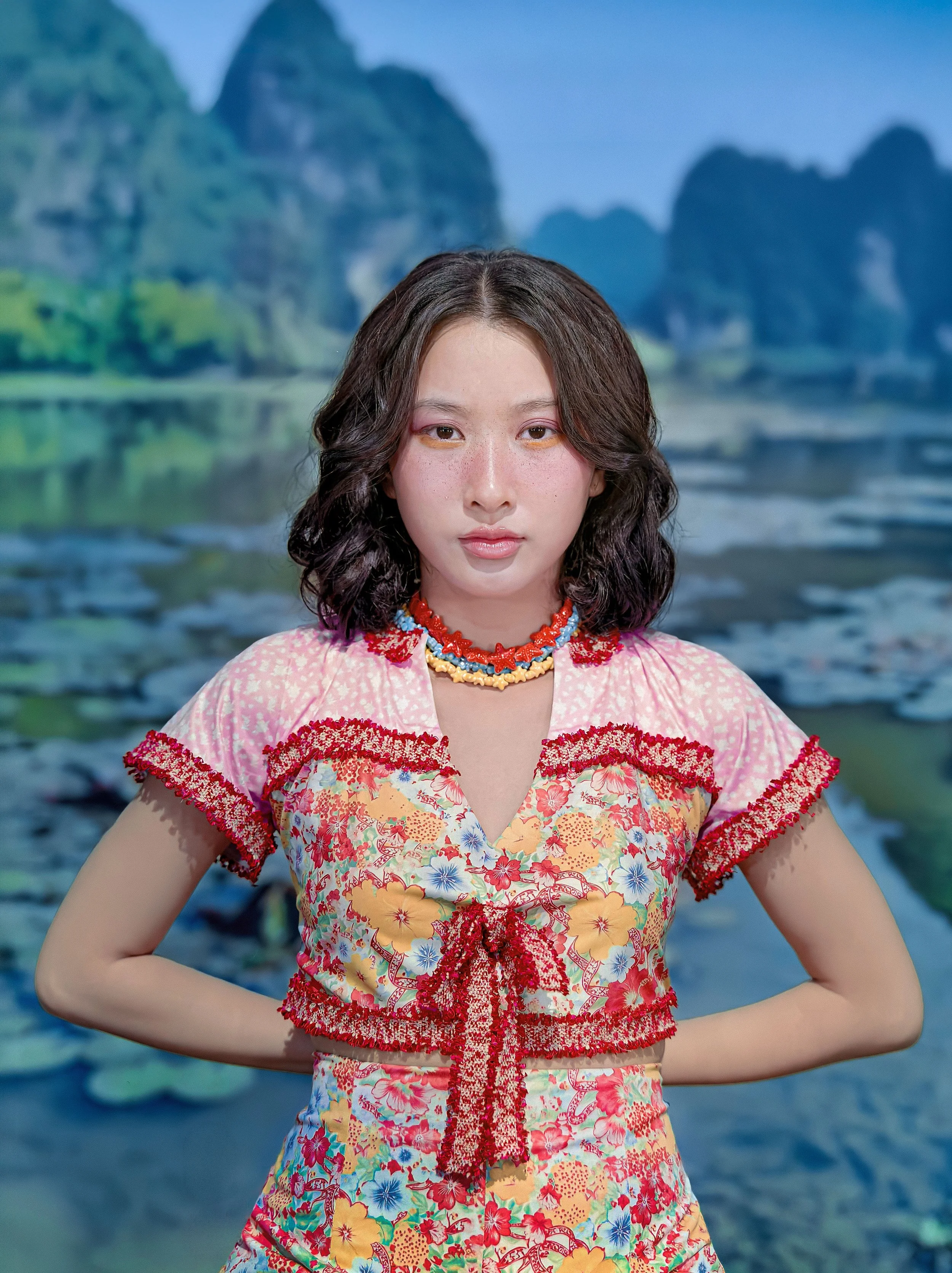 Sis{♪-Quynh},  from the '{City of Virgins}' series. sRGB1966 (Collection de l'artiste) 101.6 x 127 cm.(40 x 50 inch.)