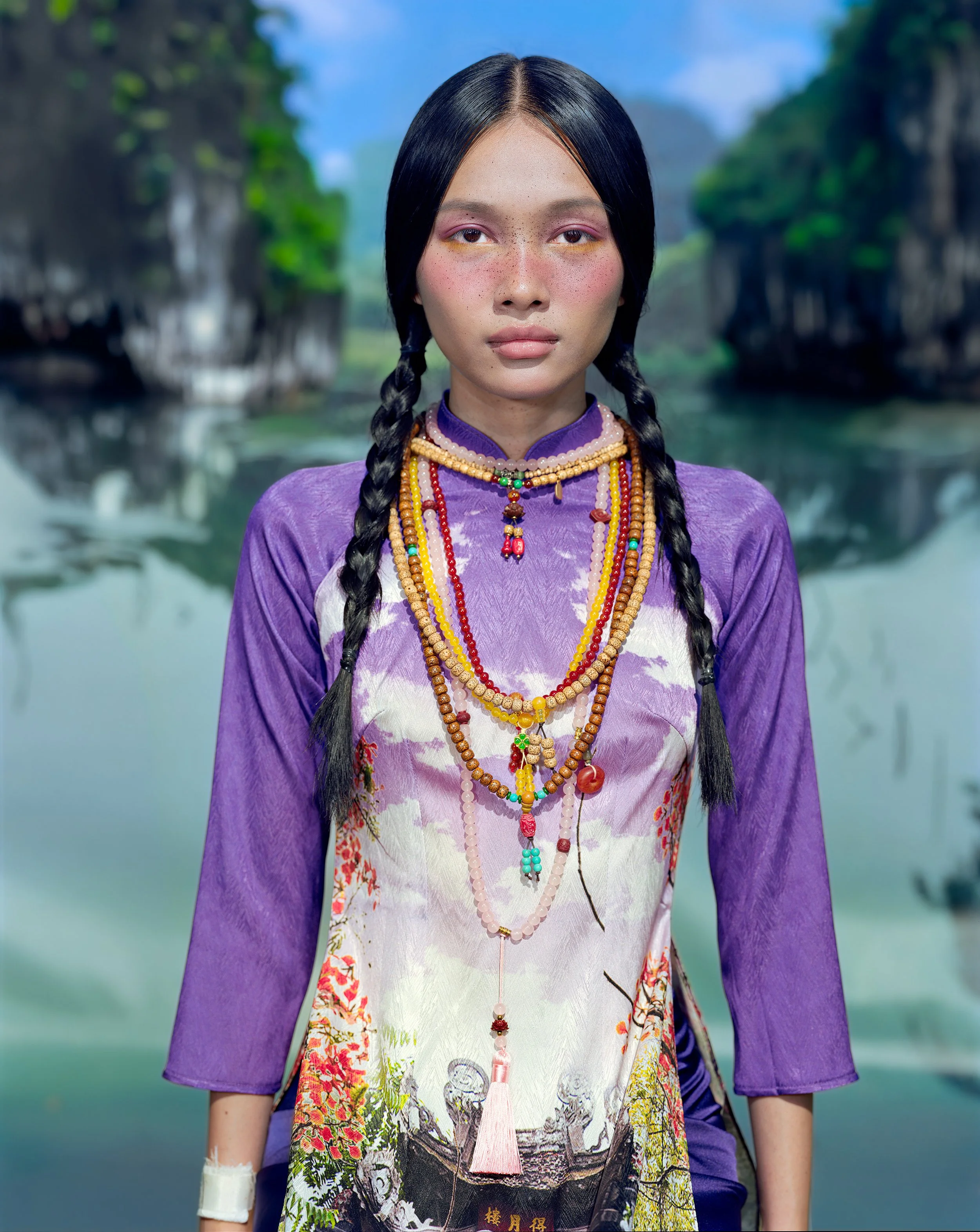 Sis{Giang}Dos,  from the '{City of Virgins}' not AI series. sRGB1966 (Collection de l'artiste) 101.6 x 127 cm.(40 x 50 inch.)
