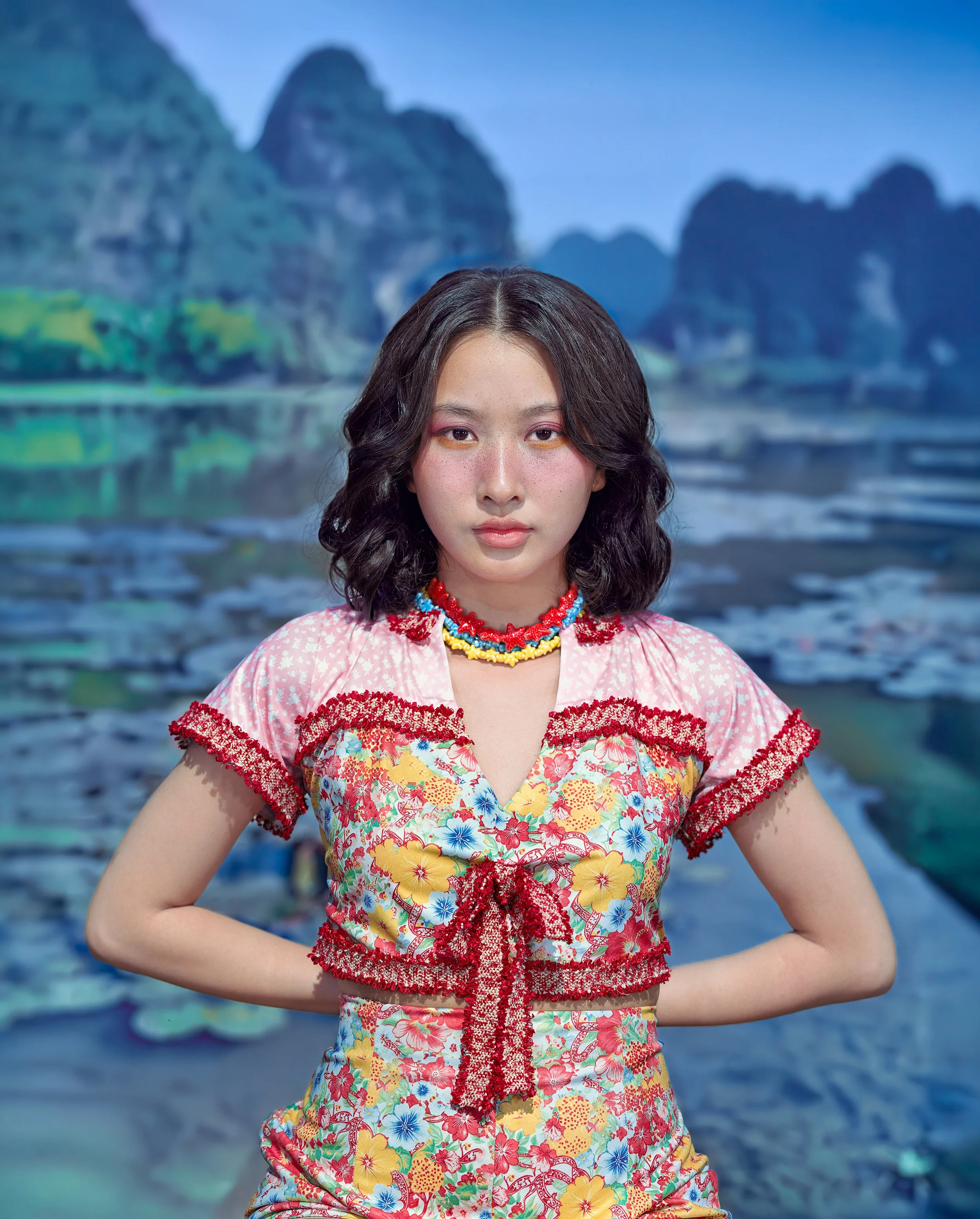 Sis{♪-Quynh},  from the '{City of Virgins}' series. sRGB1966 (Collection de l'artiste) 101.6 x 127 cm.(40 x 50 inch.)