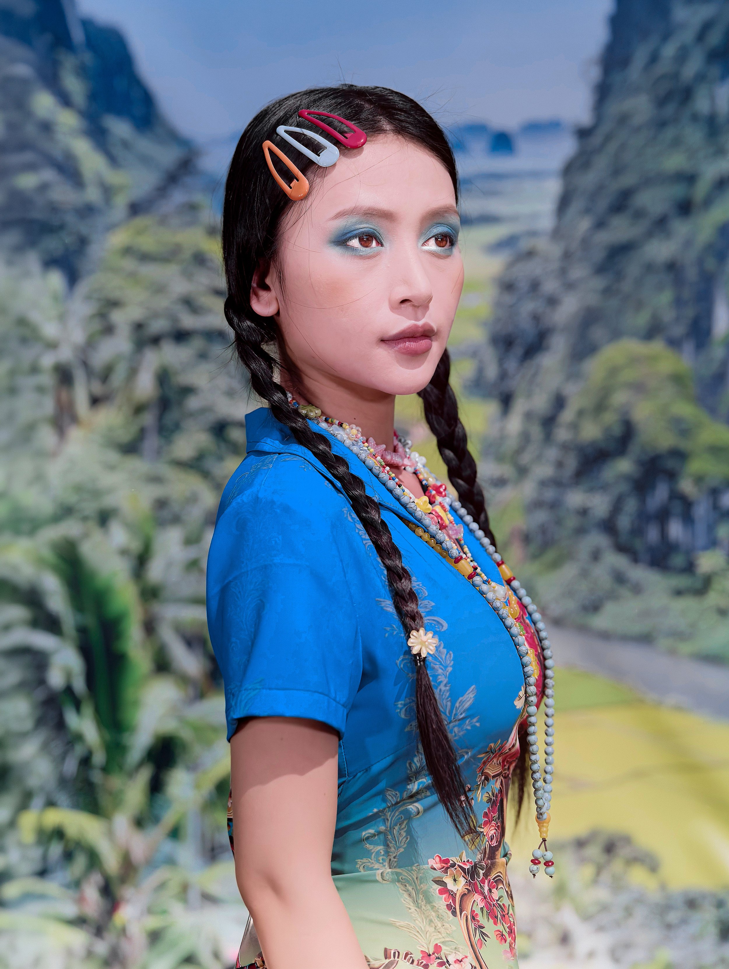 Sis{Linh}..  from the '{City of Virgins}' not AI series. sRGB1966 (Collection de l'artiste) 101.6 x 127 cm.(40 x 50 inch.)