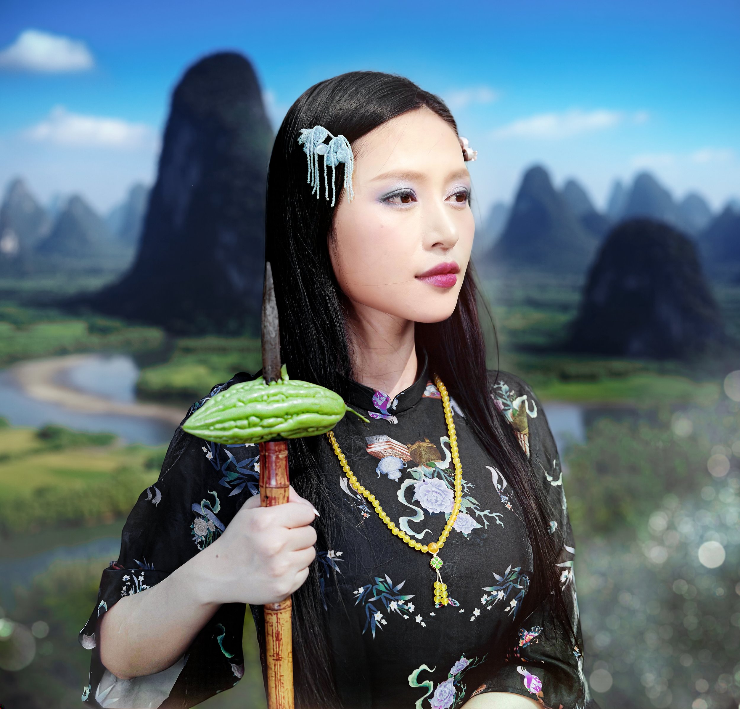 Sis{♪-Linh},  from the '{Mướp Dắng}' series. sRGB1966 (Collection de l'artiste) 101.6 x 127 cm.(40 x 50 inch.)
