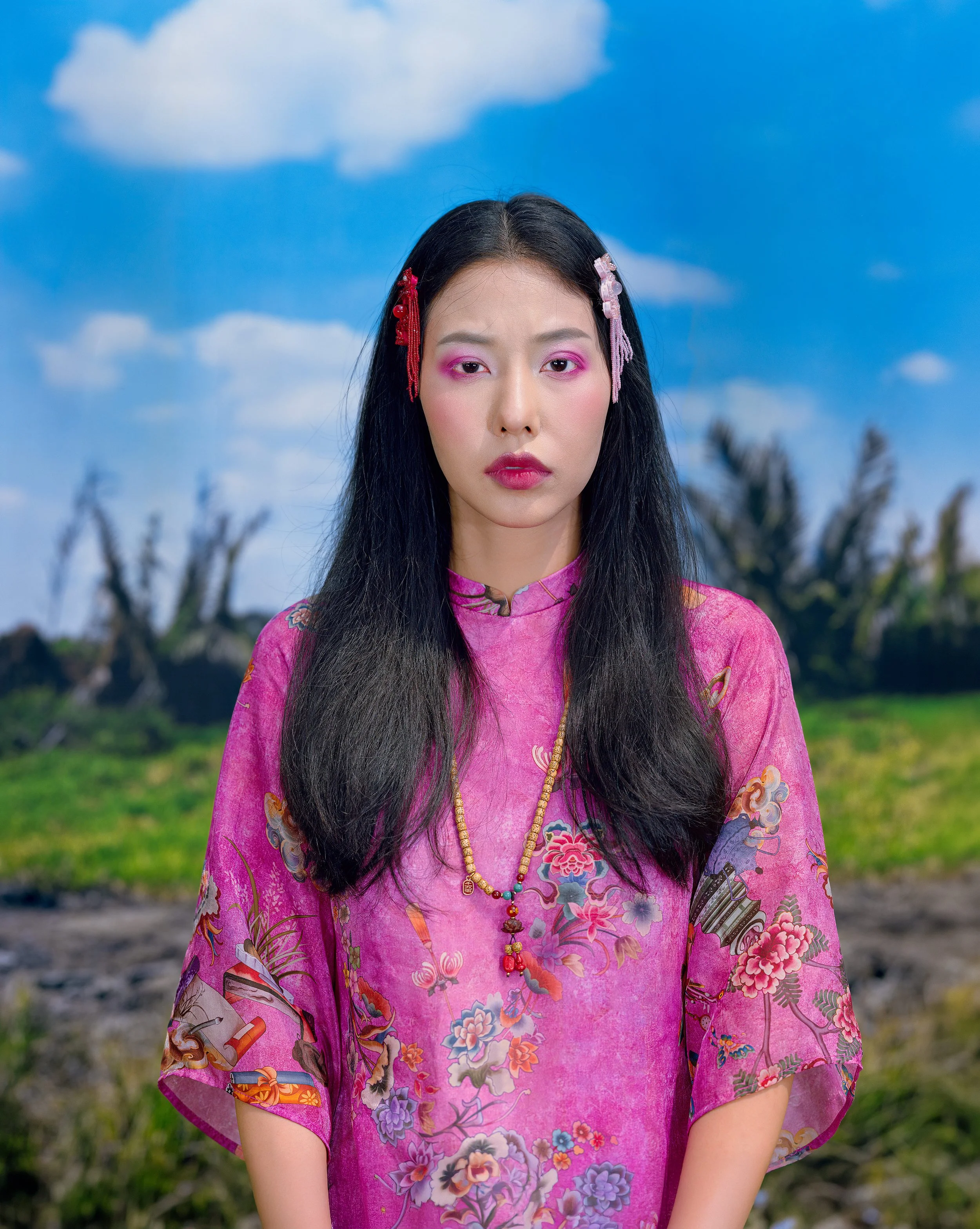 Sis{♪-Tuyen-34},  from the '{Mướp Dắng}' series. sRGB1966 (Collection de l'artiste) 101.6 x 127 cm.(40 x 50 inch.)