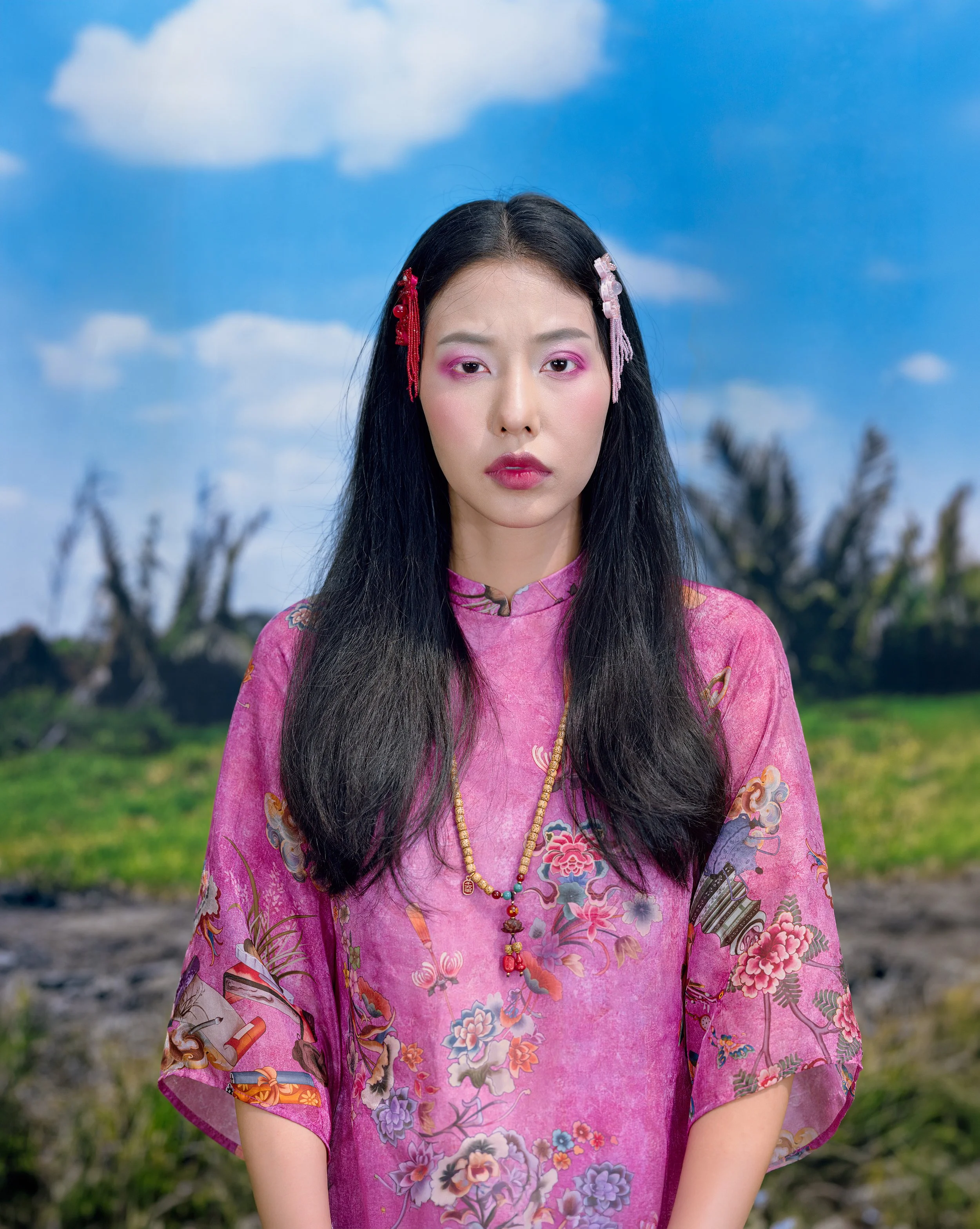 Sis{♪-Tuyen-34},  from the '{Mướp Dắng}' series. sRGB1966 (Collection de l'artiste) 101.6 x 127 cm.(40 x 50 inch.)
