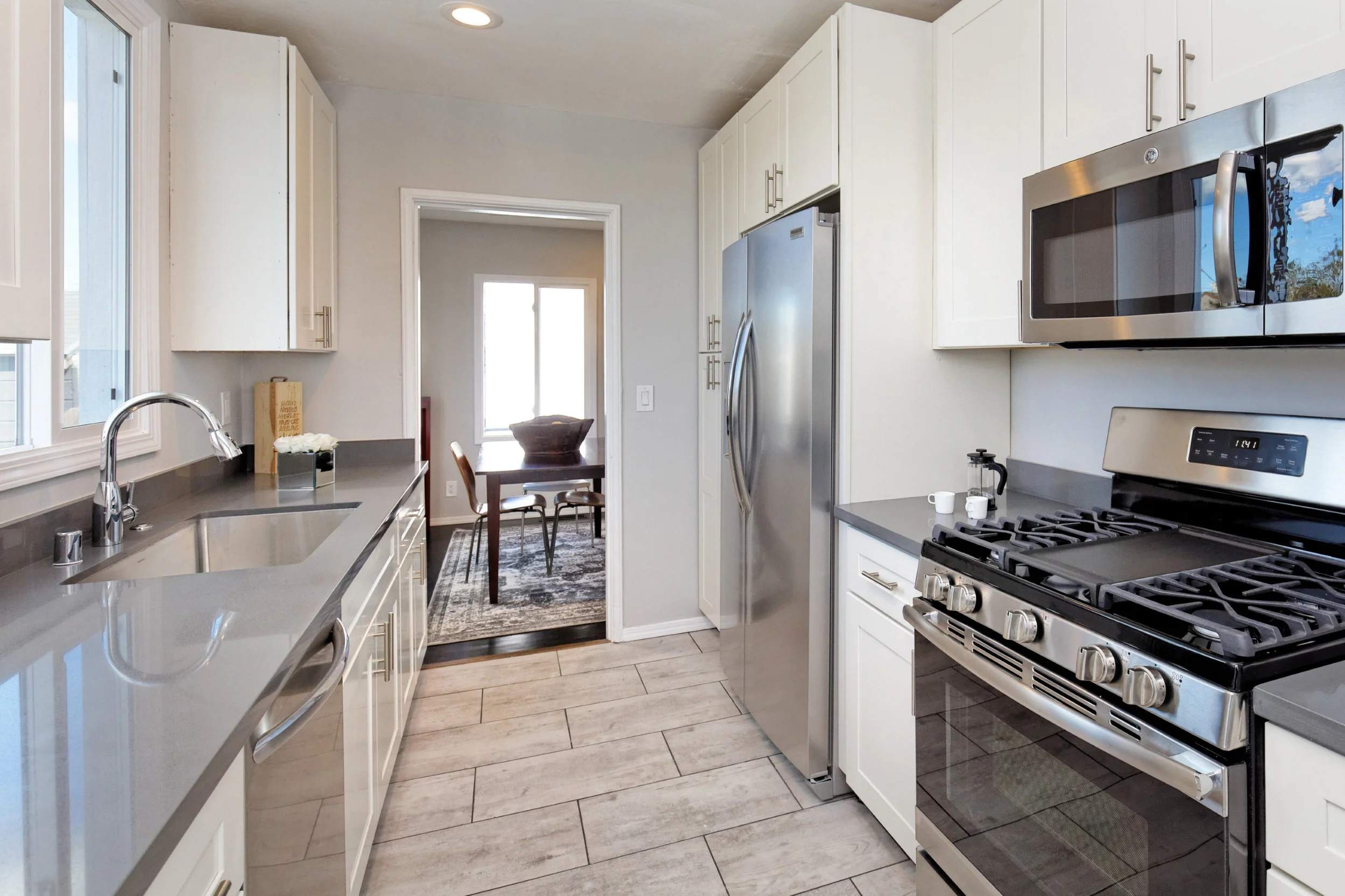 1157 77th Av 18.jpg