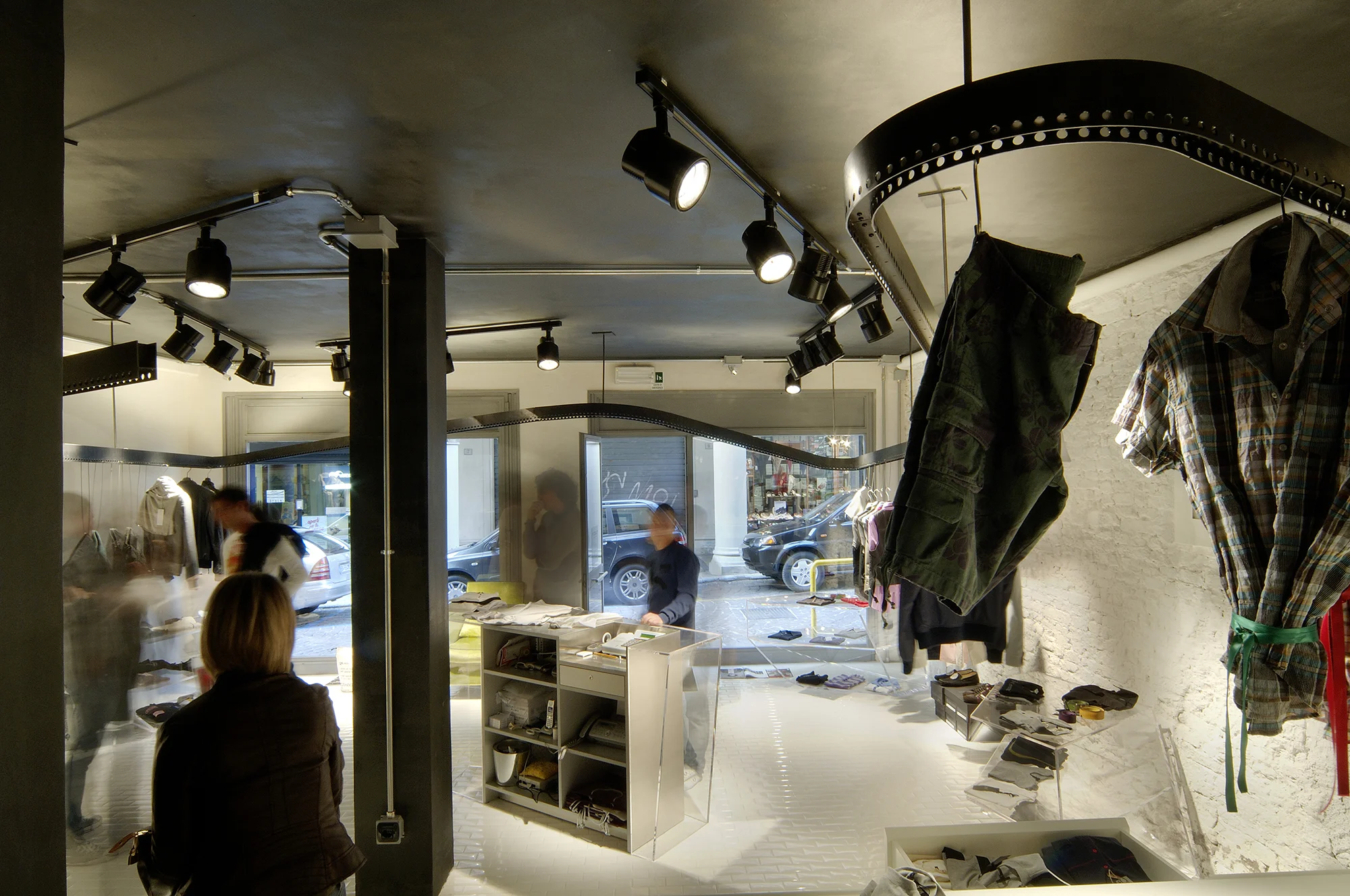 temporary-shop-02.jpg