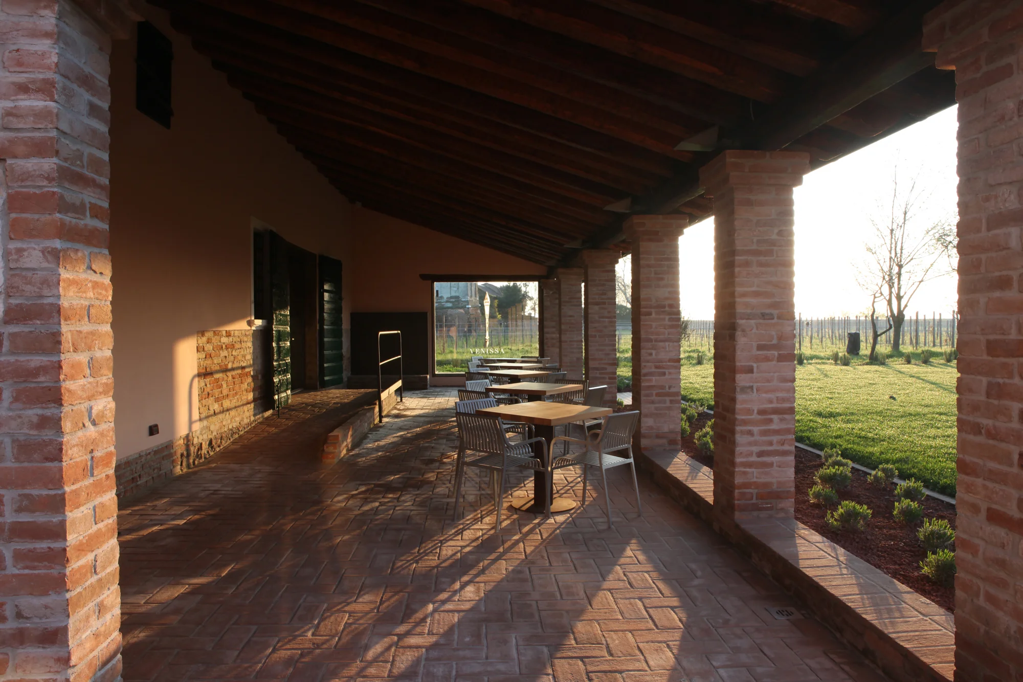 venissa-03.jpg
