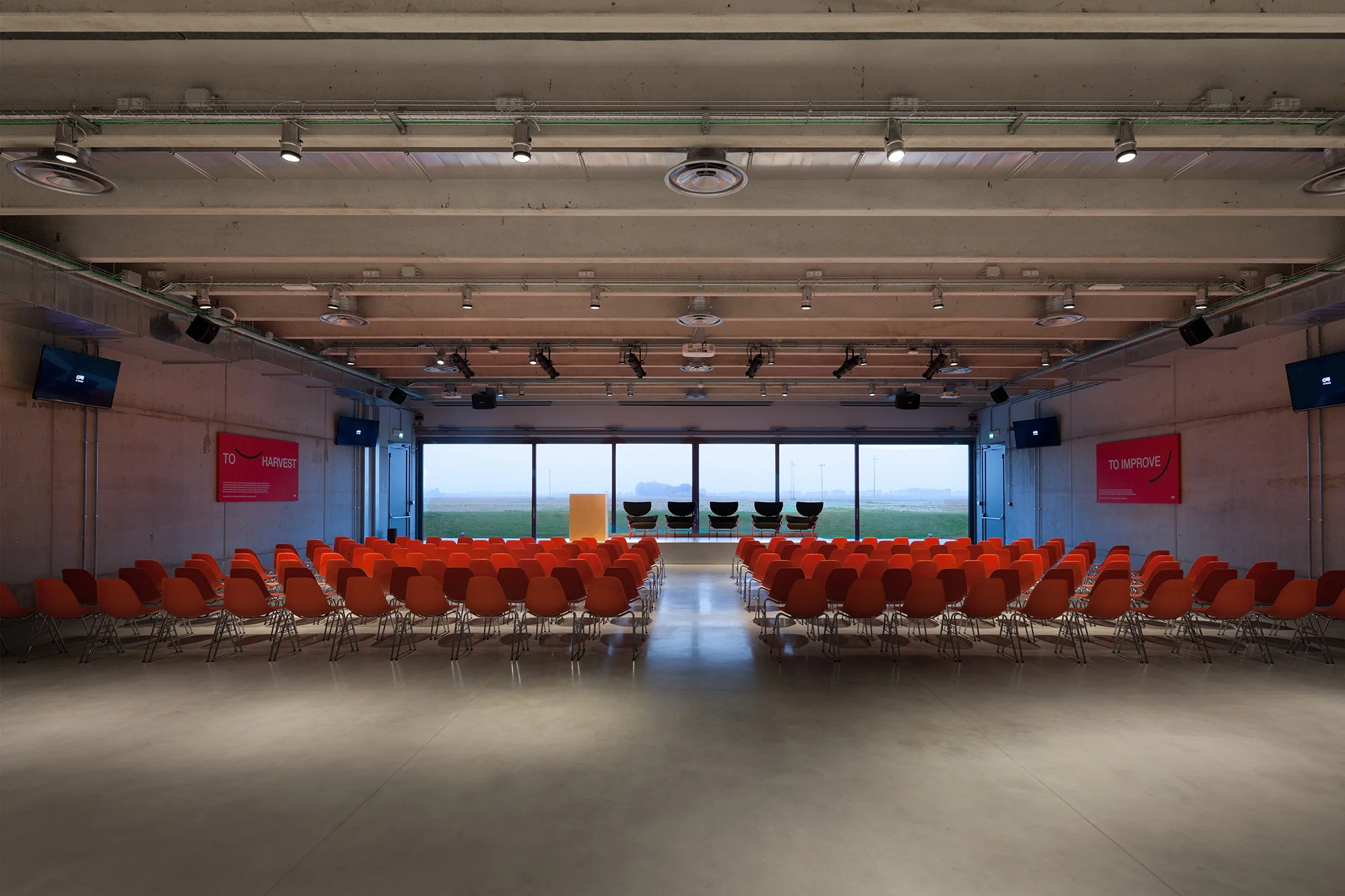 akqa-venice-office-14.jpg