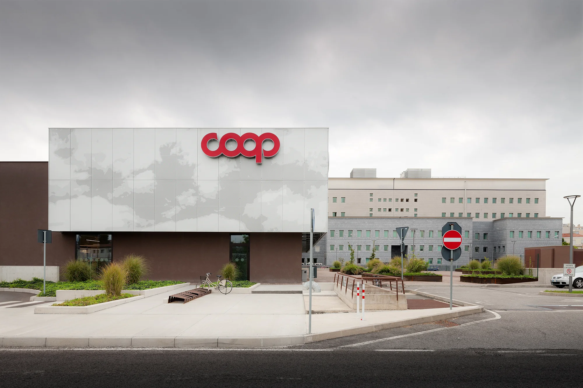 chiesa della-pace-complex-09.jpg