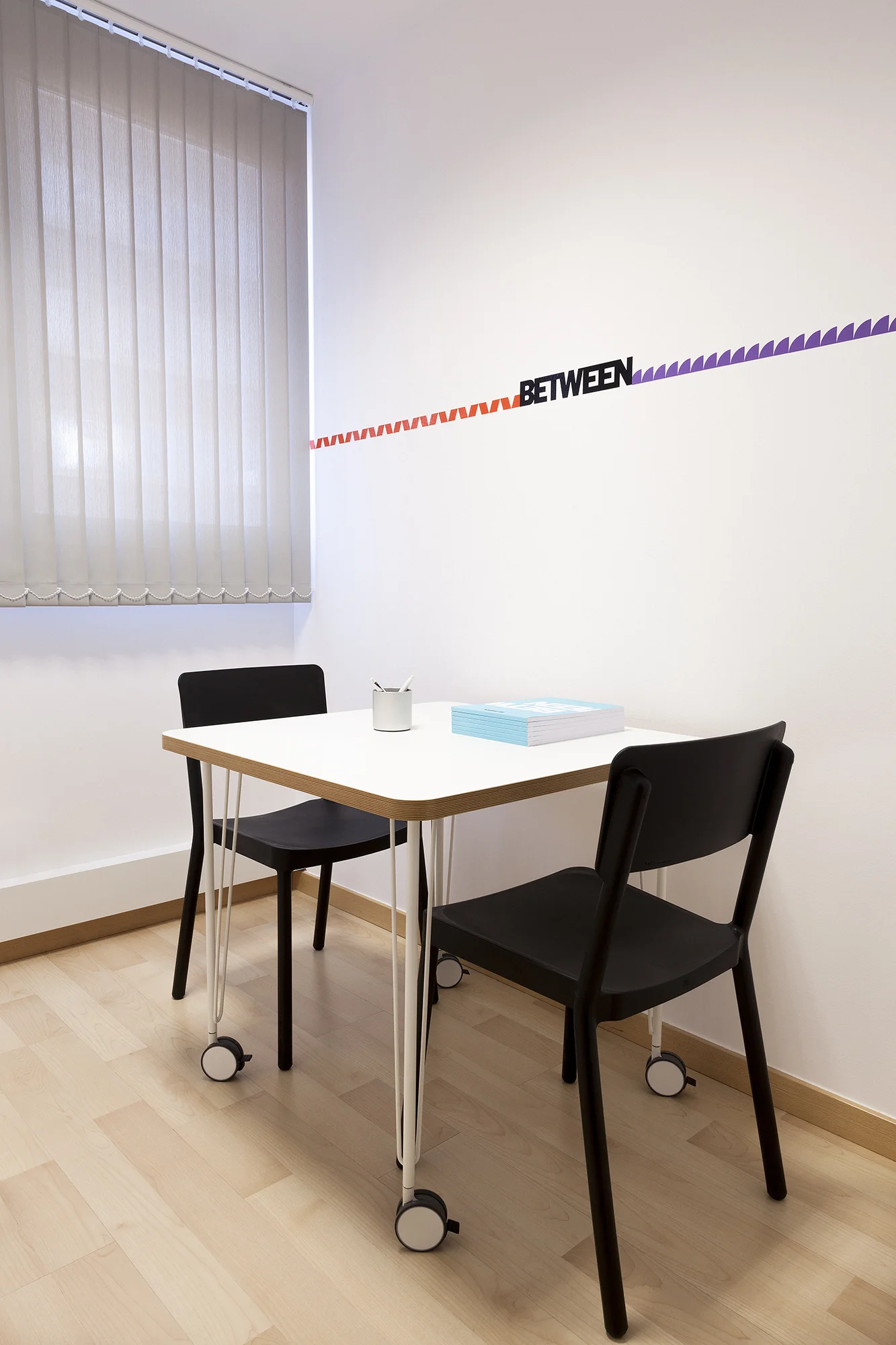 07_BETWEEN.jpg