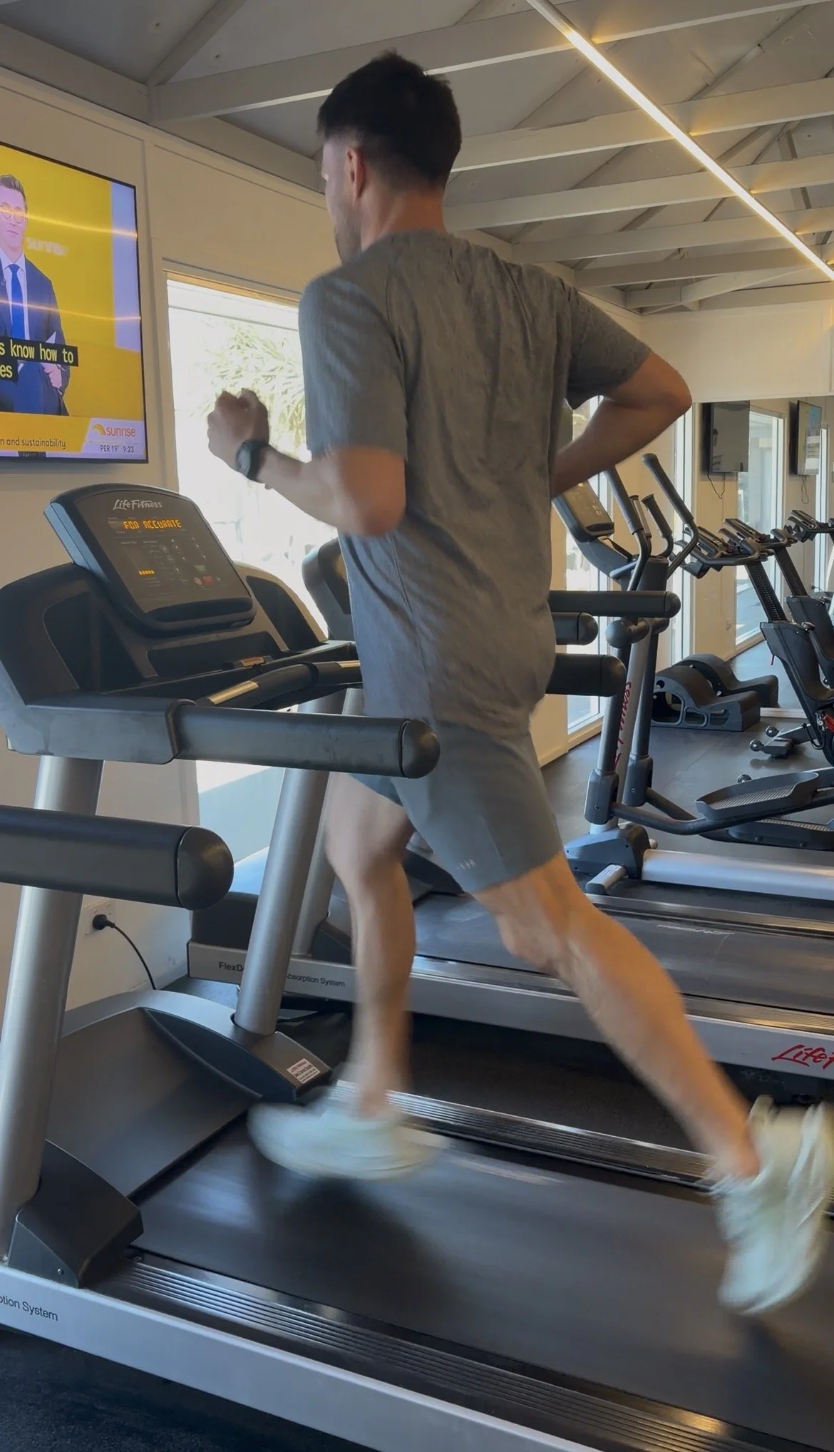 Can Running Help Chronic Low Back Pain? What the Latest Research Says in 2026