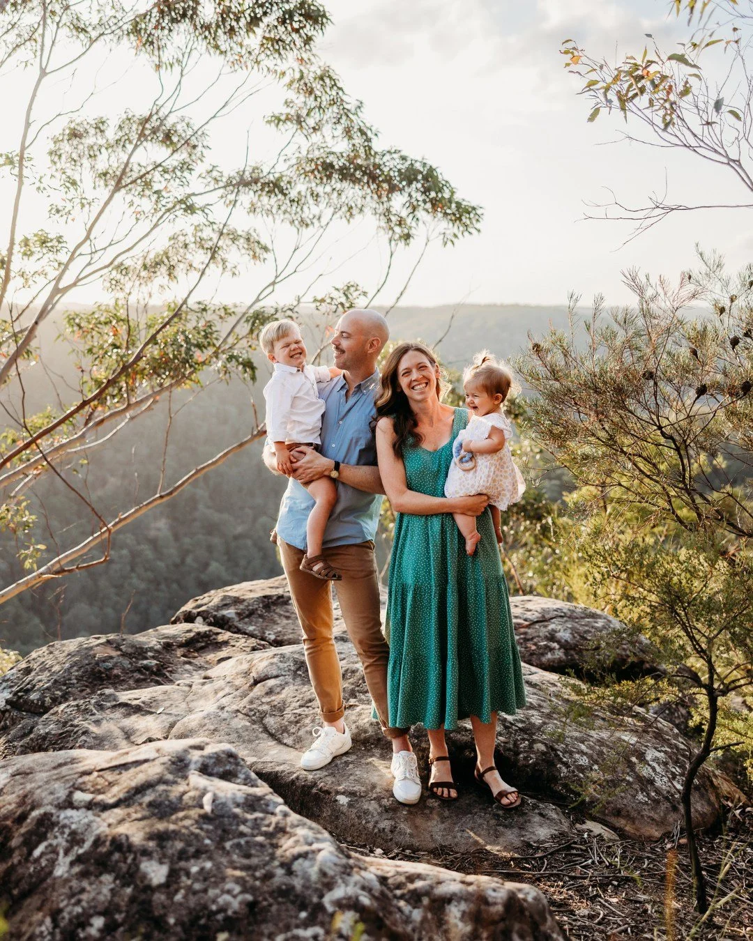 The Goulding Family ✨

A Blue Mountains family session filled with golden light, sunset skies, and the sweetest connection. 🌿💛

The full gallery is now live on my website (link in bio). 🖤

#bluemountainsphotographer #bluemountainsphotography #blue