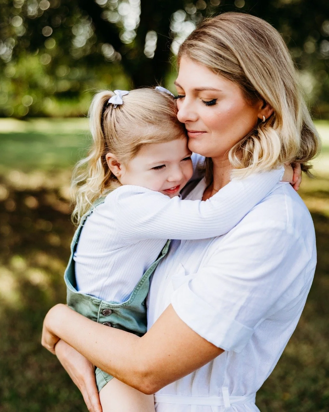 The Gibson Family 🤍

A sweet morning spent in a little garden with two giggling kids and the most beautiful family connection. 🌿 Sessions like this remind me why I love what I do.

The full gallery is now live on my website (link in bio). 💚

#penr